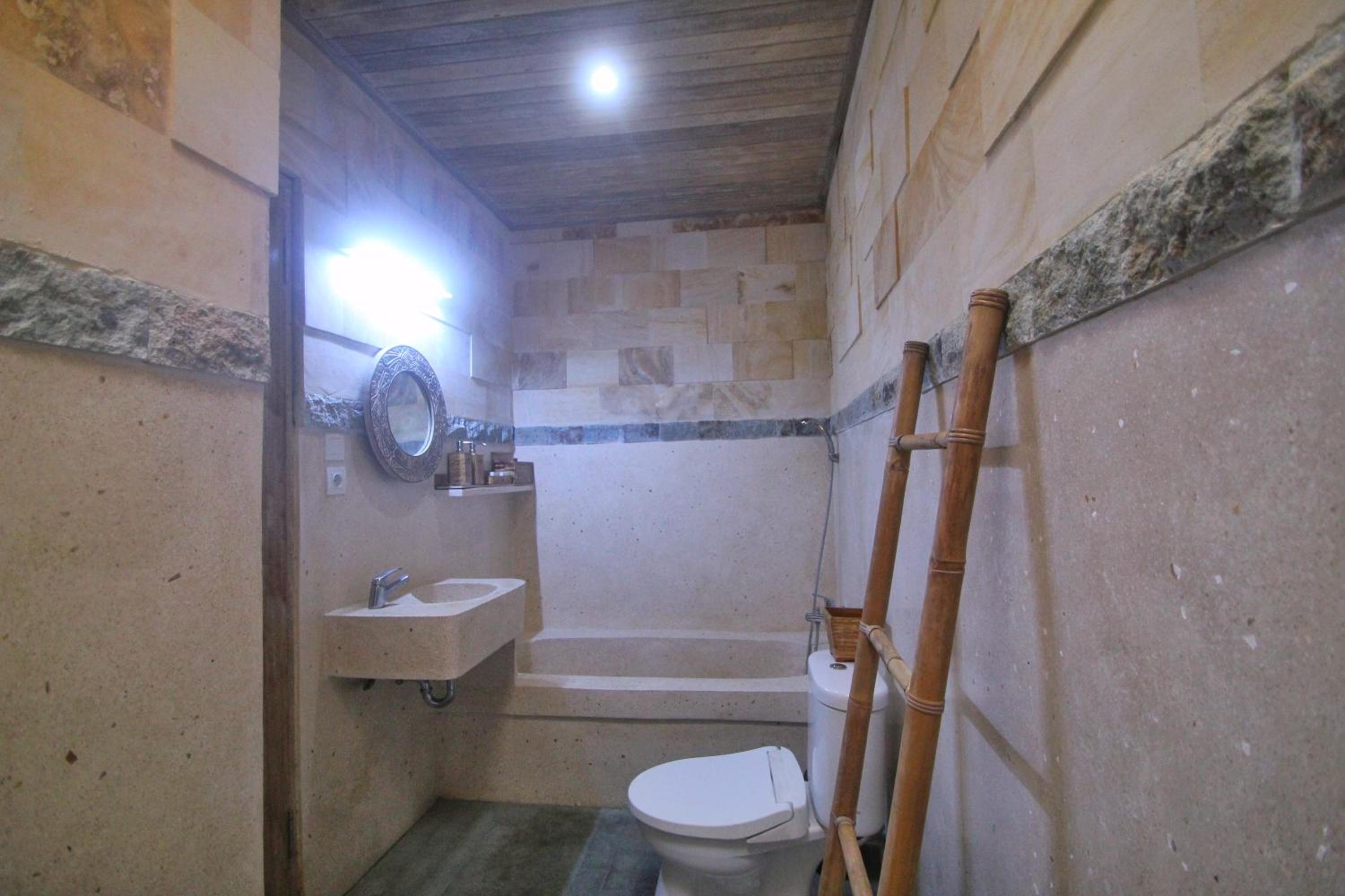 Photo 38