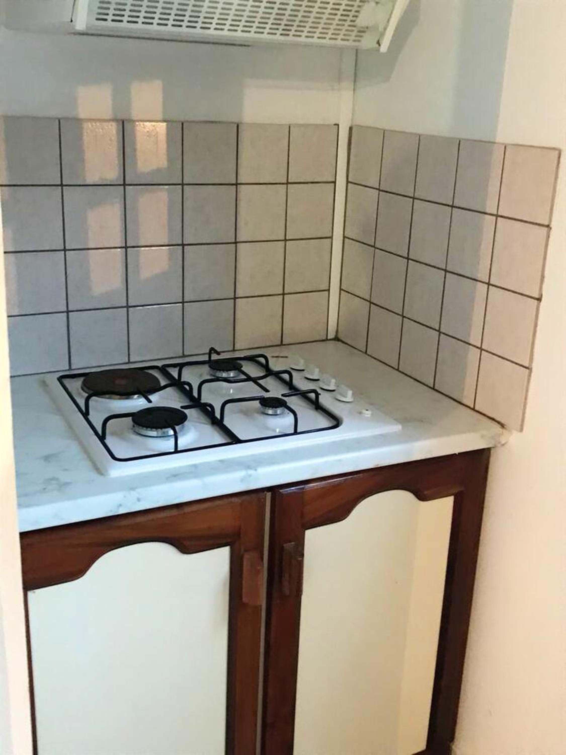 Appartement confort à Sainte-Rose avec piscine partagée view 3