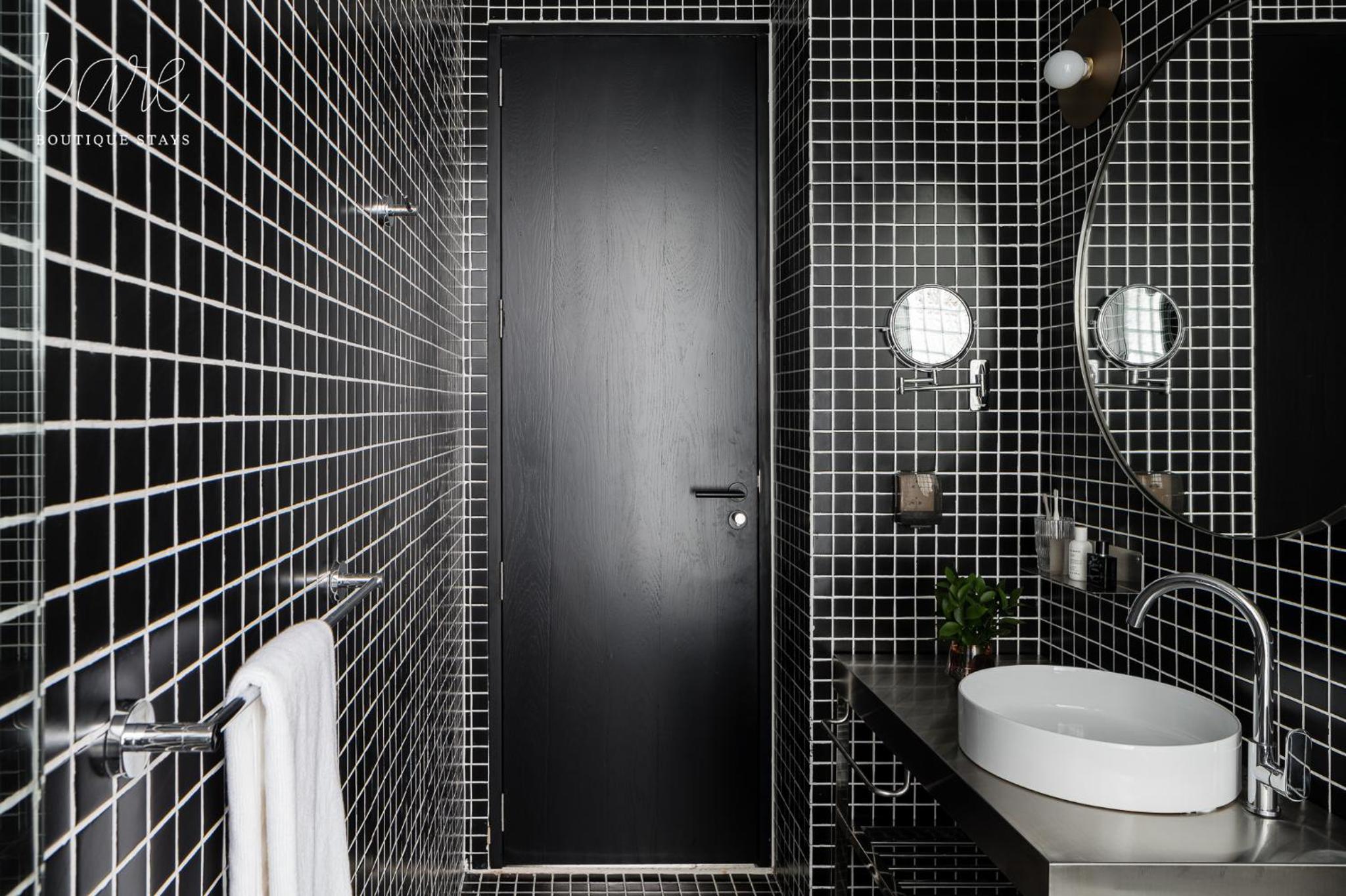 Bare Chic - Bare Boutique Stays