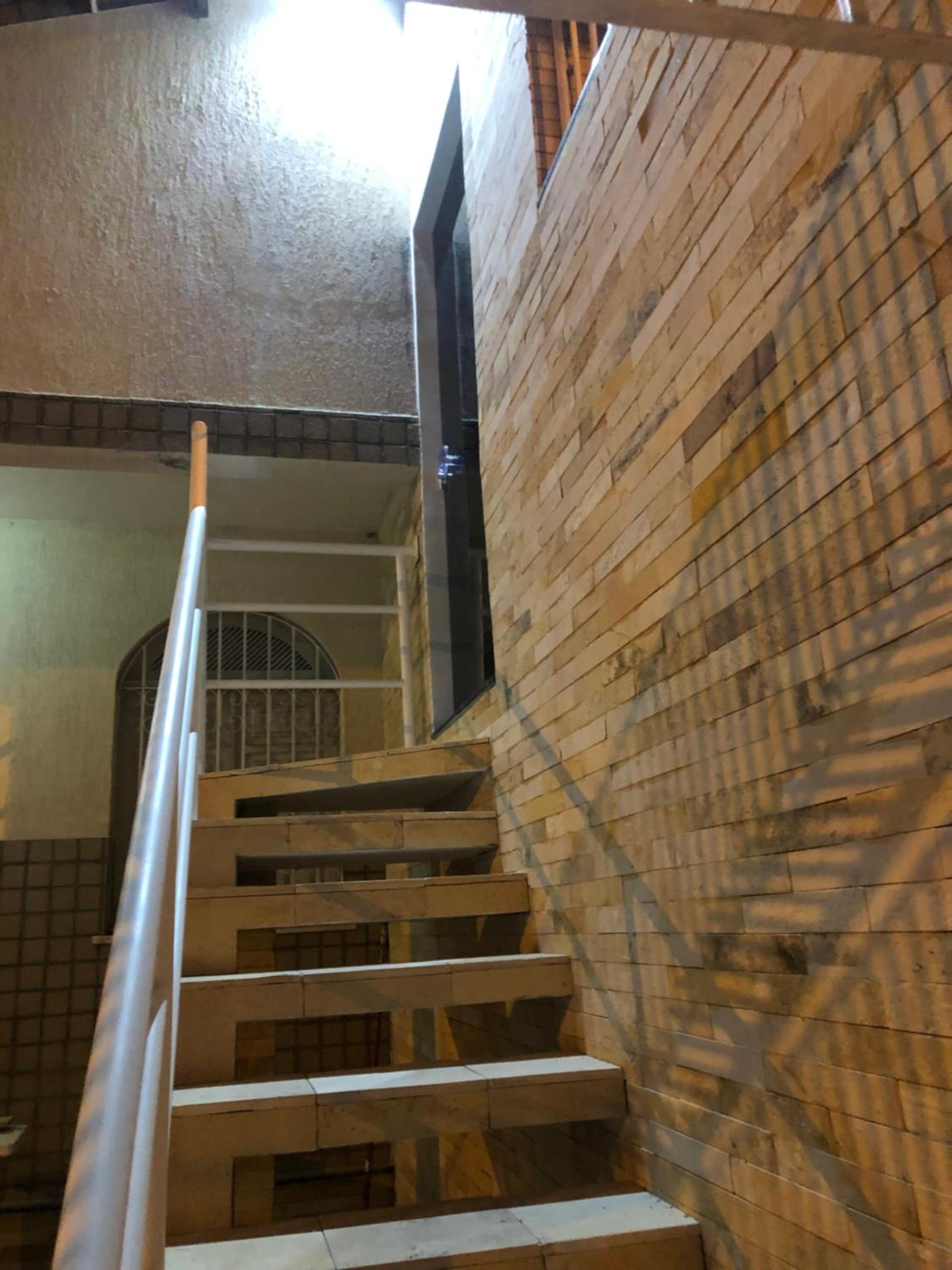 Flat Aju - Um jeitinho especial de se hospedar em Aracaju. Uma verdadeira suíte master todo mobiliado no capricho só para você. view 3