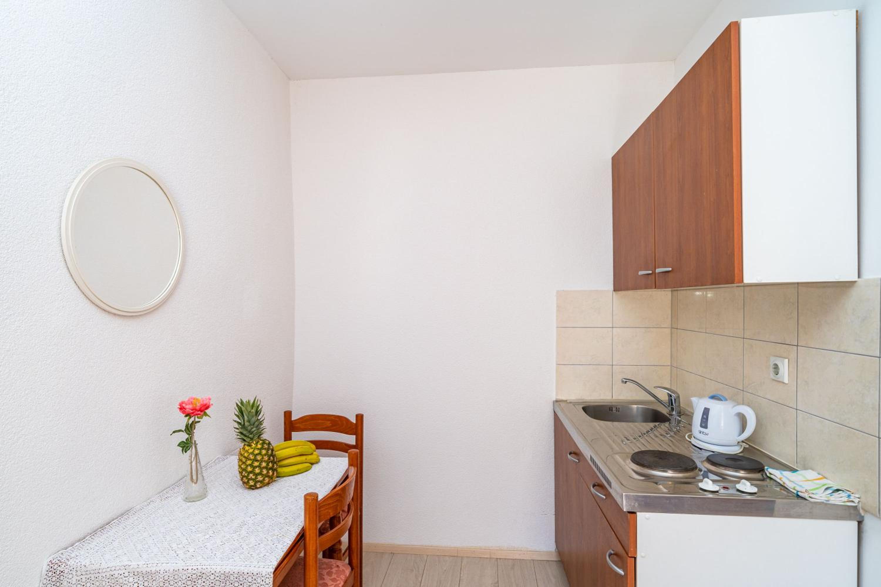 Deluxe Rooms with a terrace view at Old City Gate