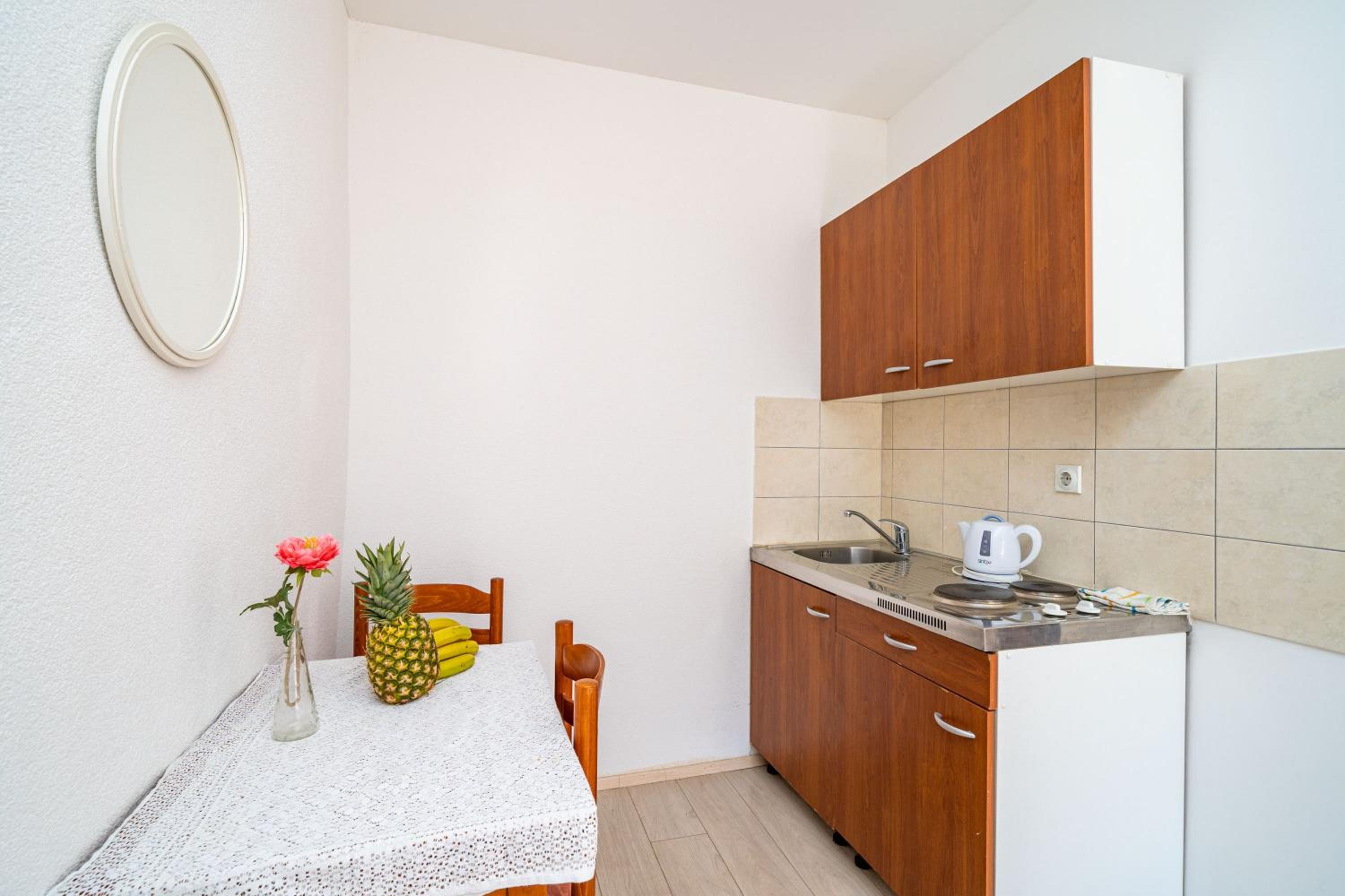 Deluxe Rooms with a terrace view at Old City Gate