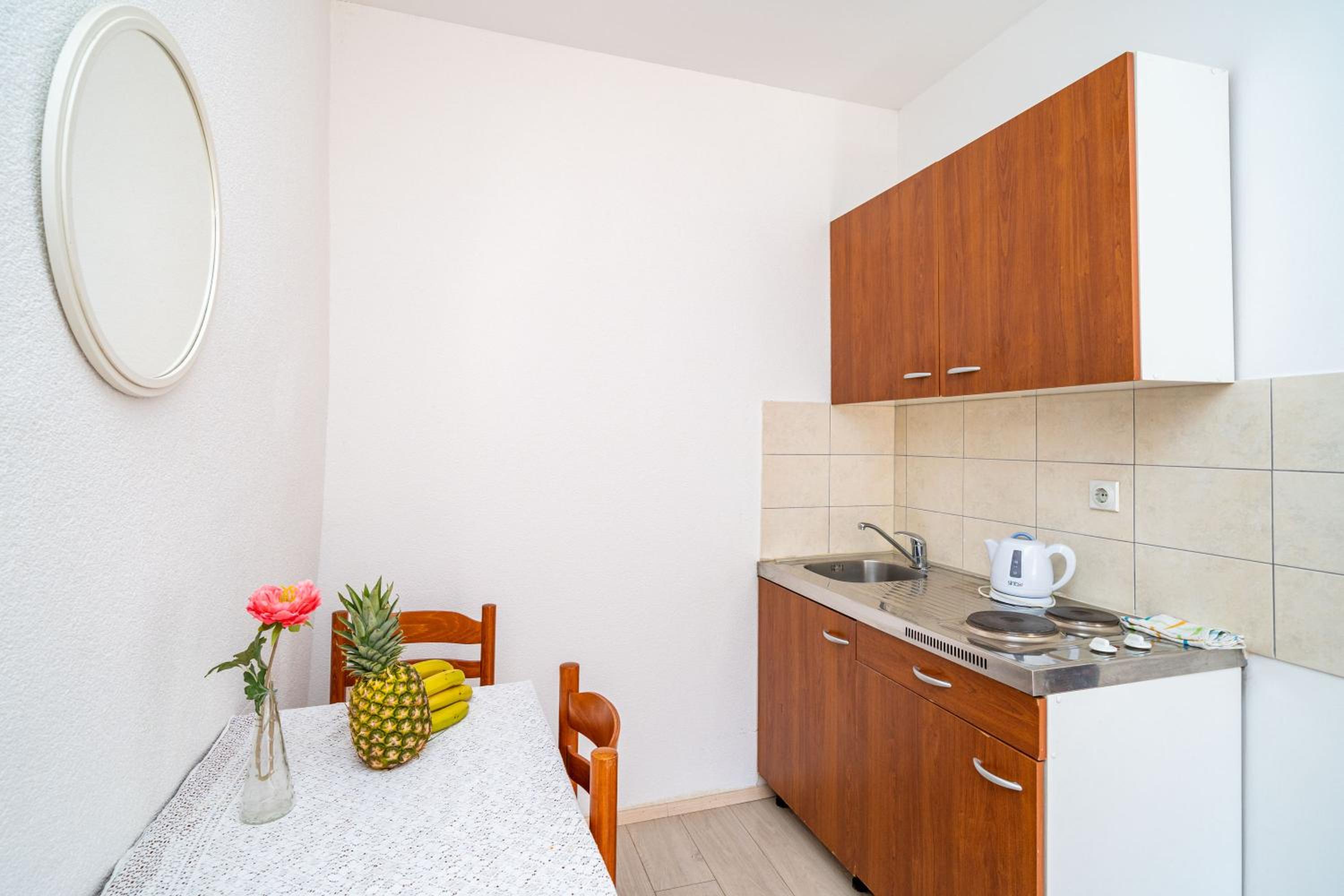 Deluxe Rooms with a terrace view at Old City Gate