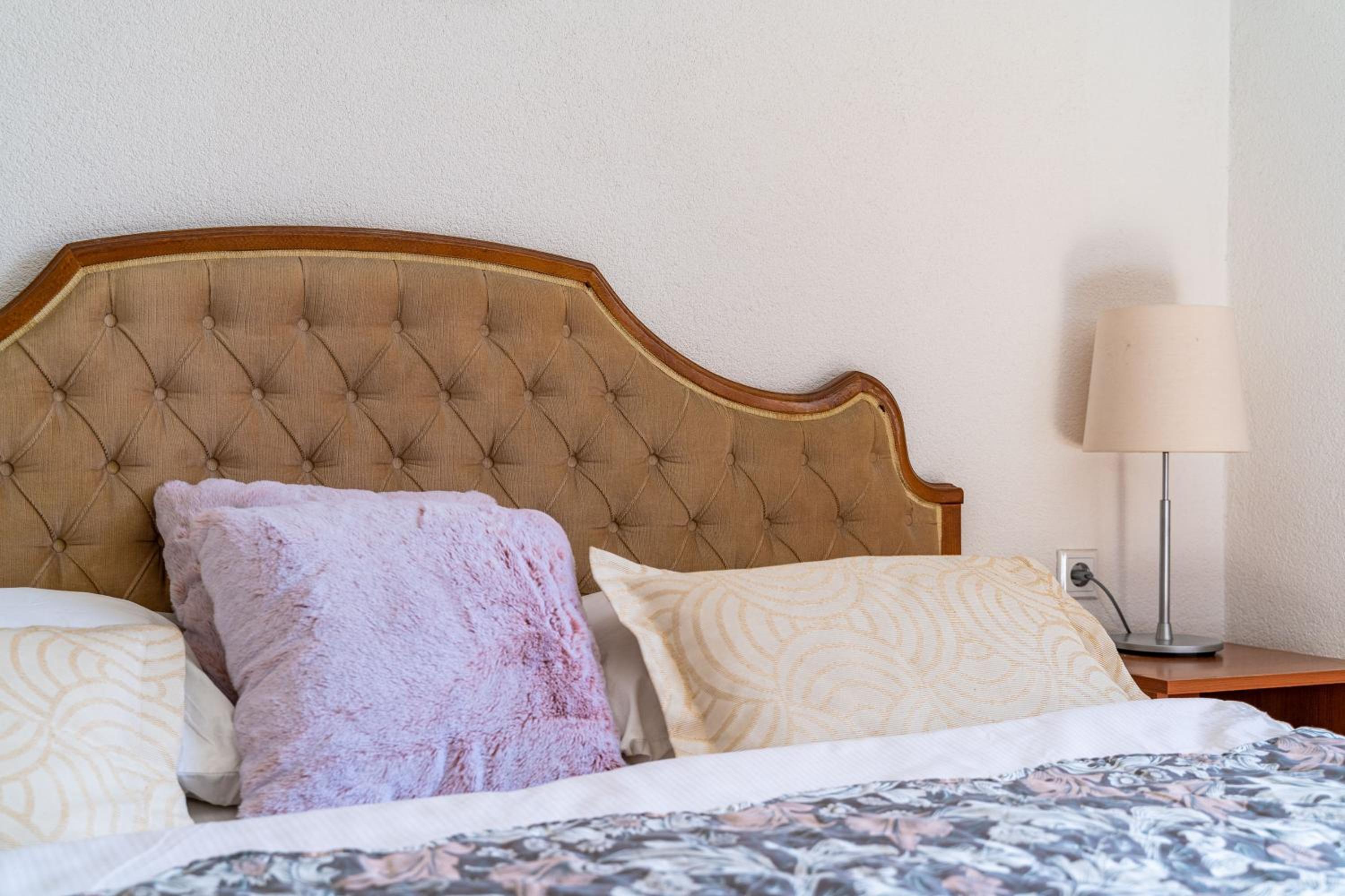 Deluxe Rooms with a terrace view at Old City Gate