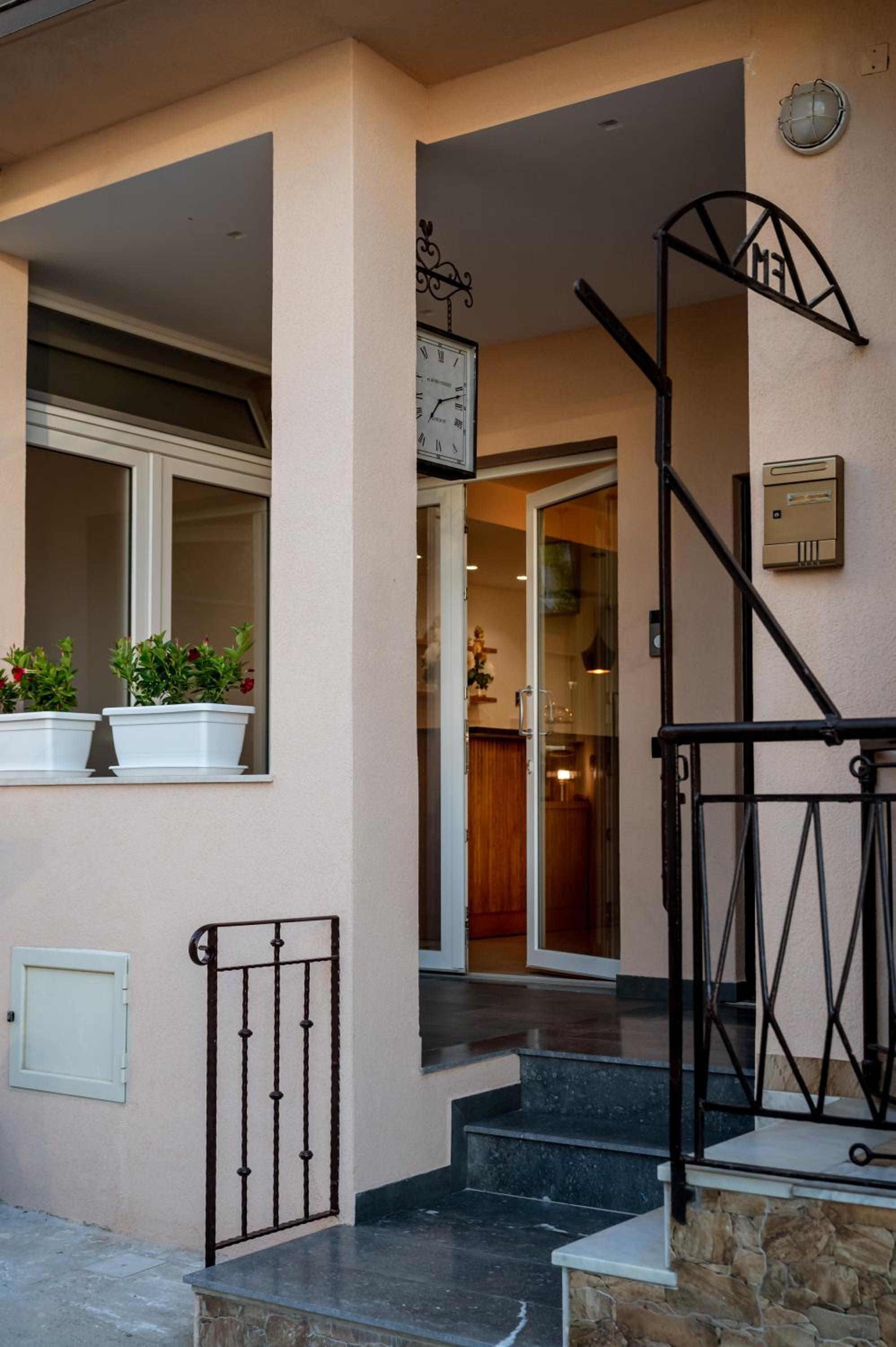 Hotel Incanto B&B Cefalù - Image 1