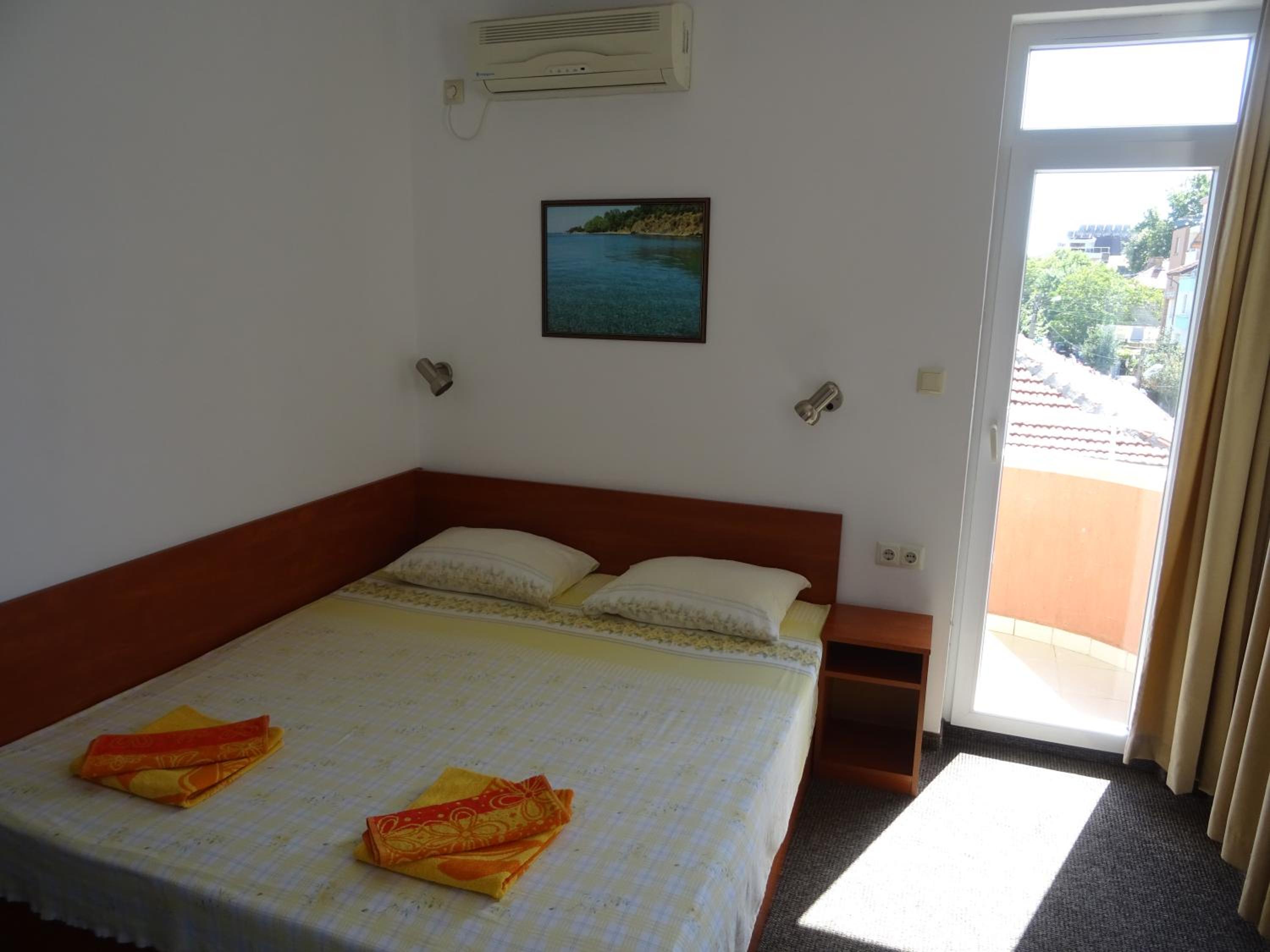 Dobrevi Guest House