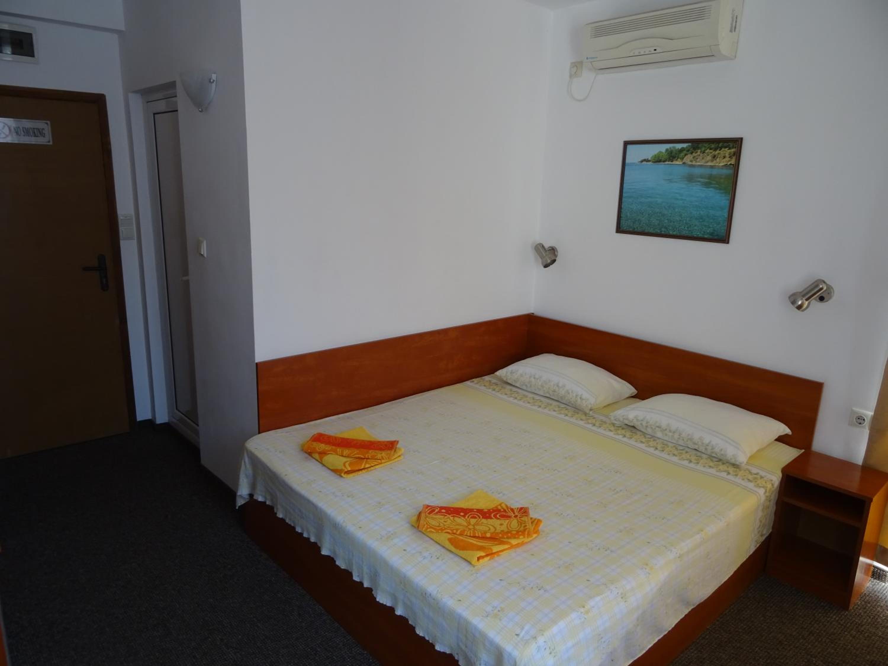 Dobrevi Guest House