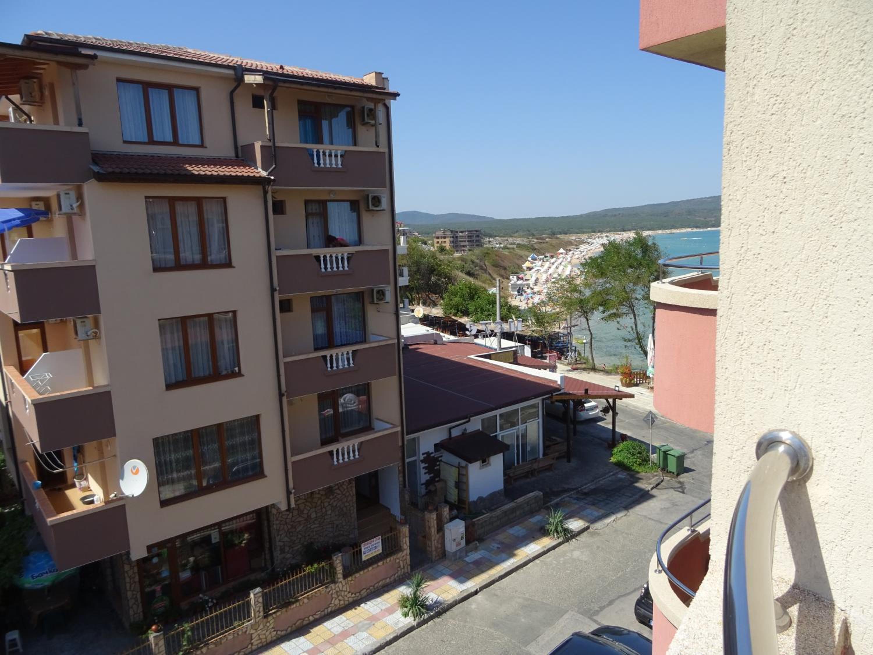 Dobrevi Guest House