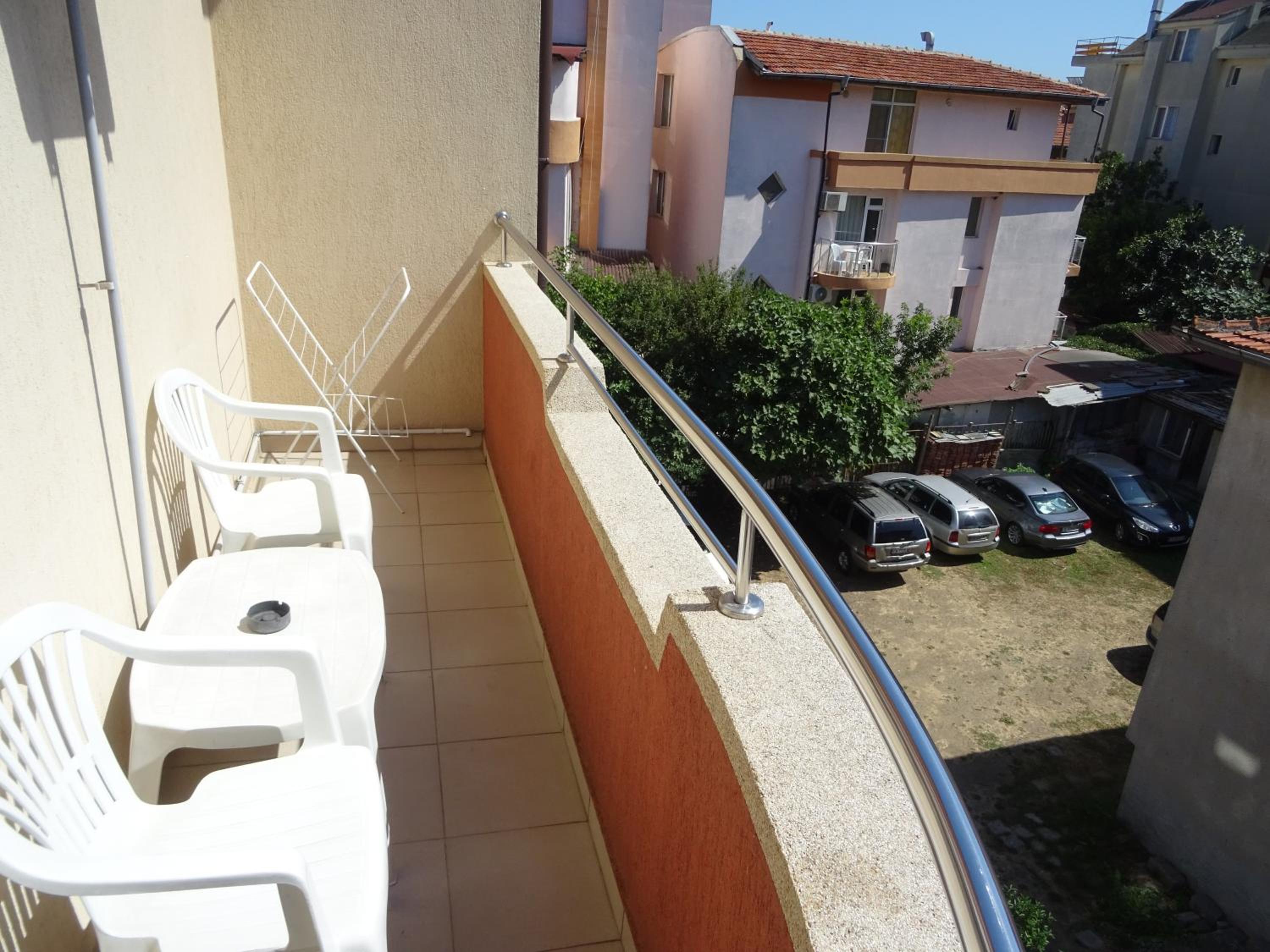 Dobrevi Guest House