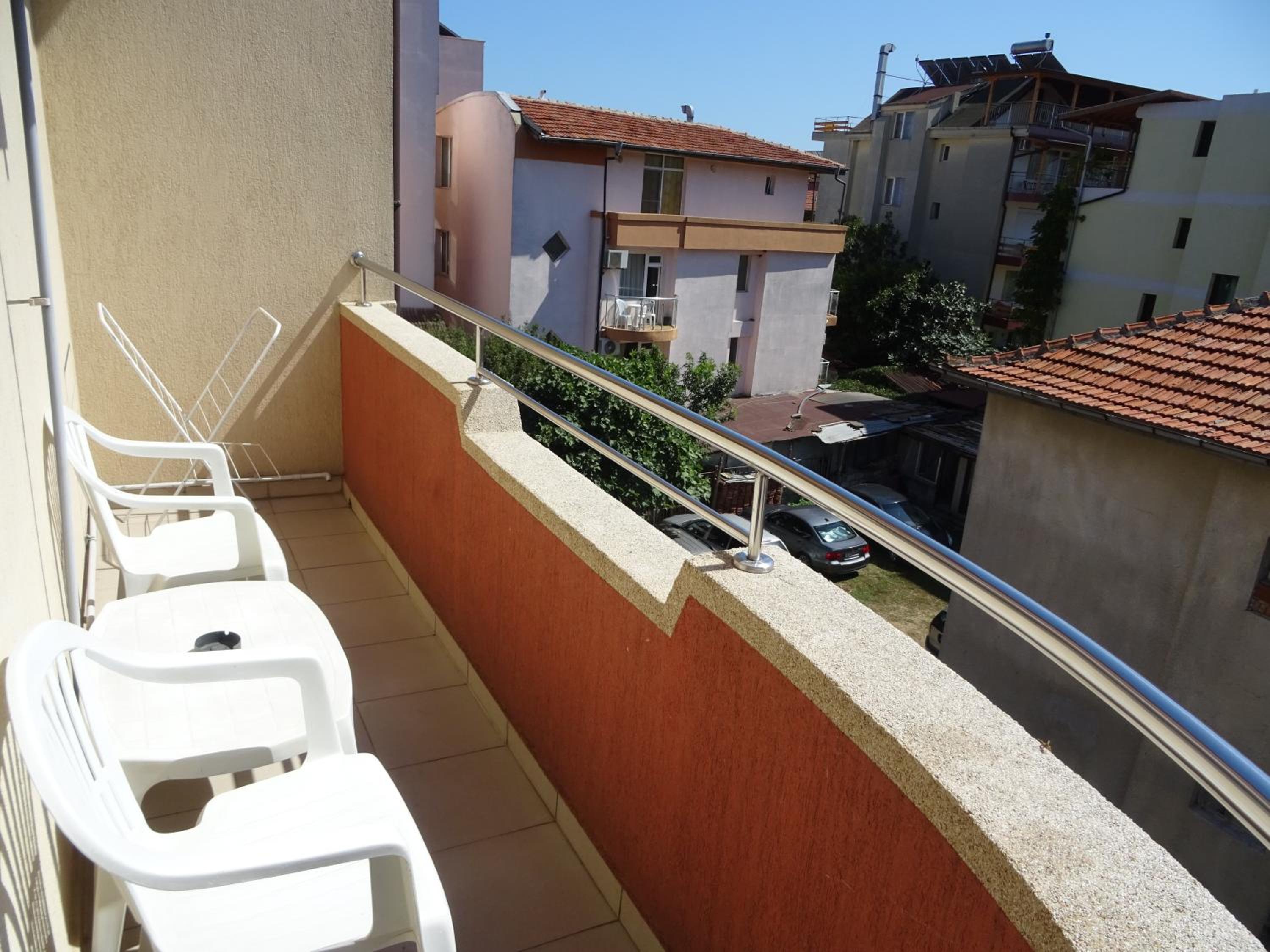 Dobrevi Guest House