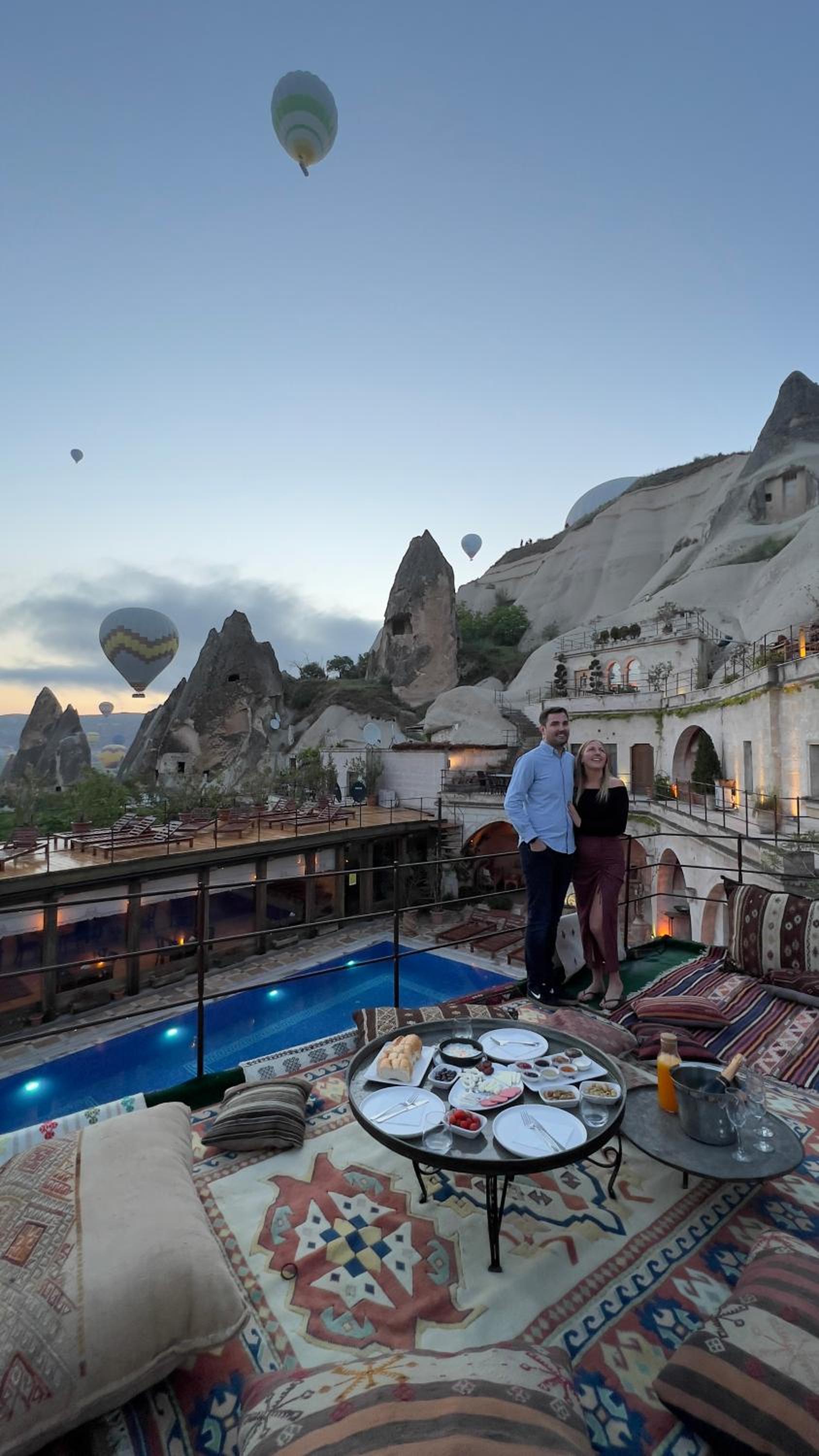 Local Cave House Hotel - Image 10