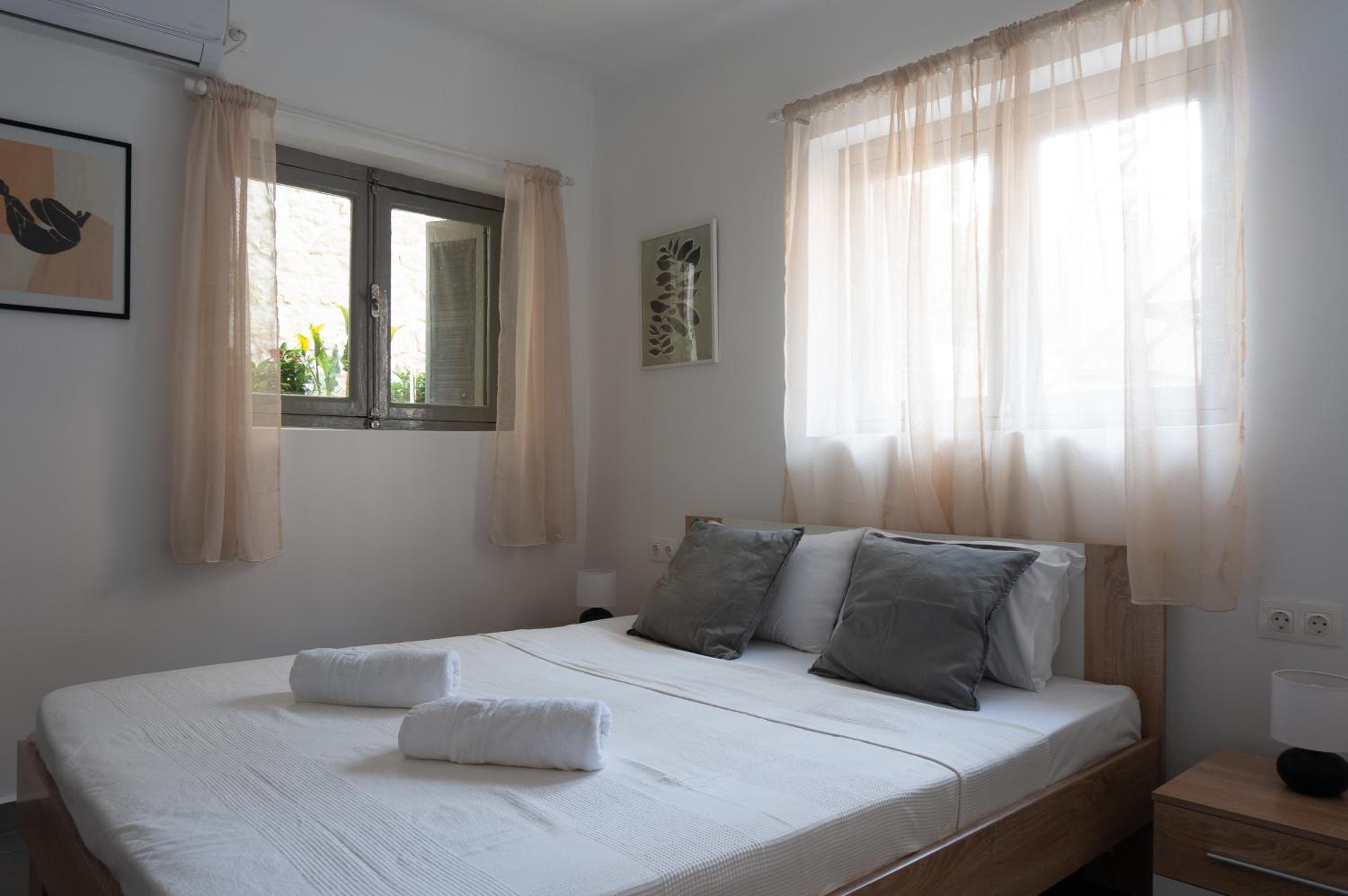 Dioskouros Hostel