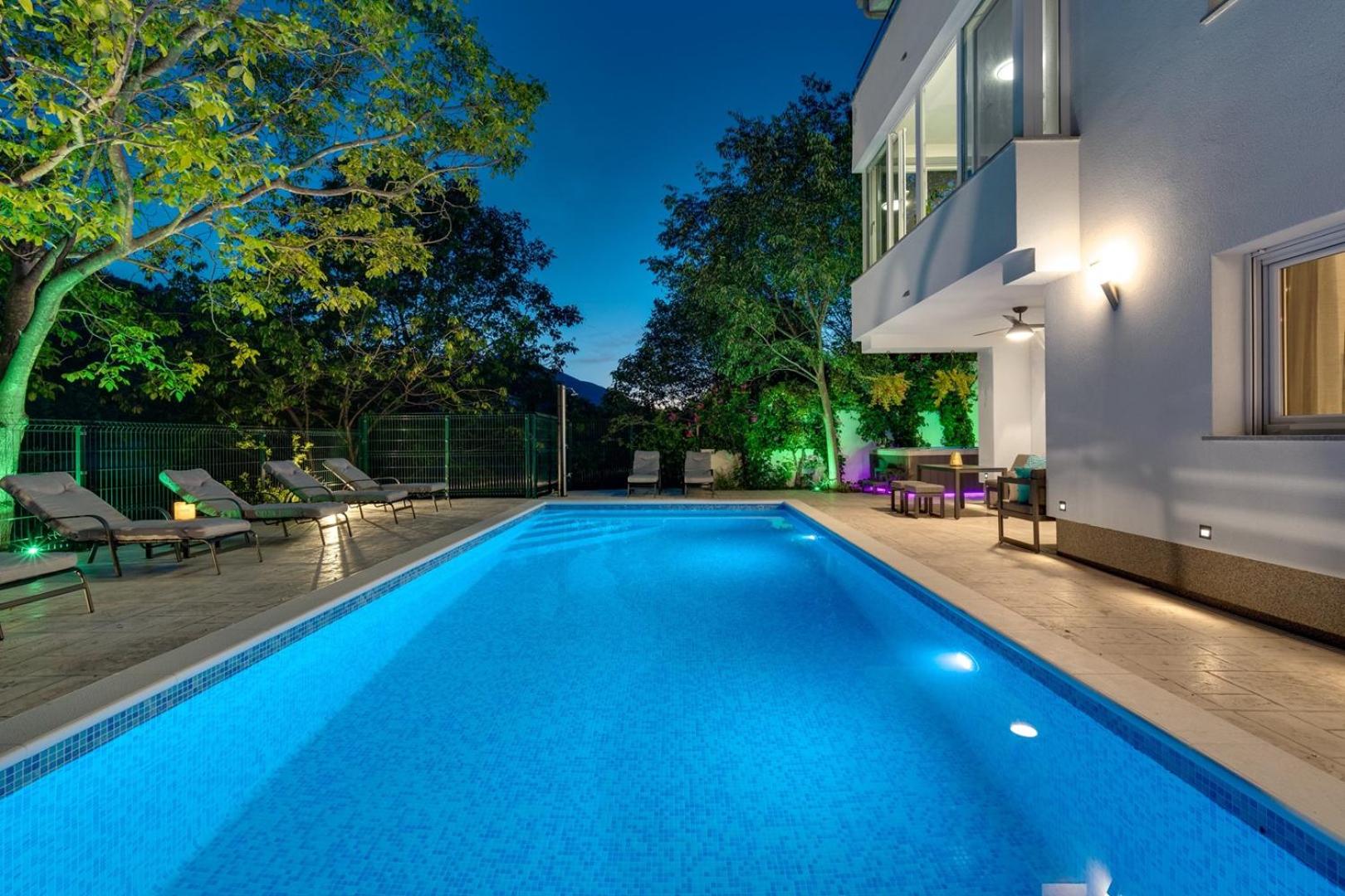 Villa Zara with 32 sqm heated Pool, Jacuzzi, Billiard, Tennis table, 8pax view 3