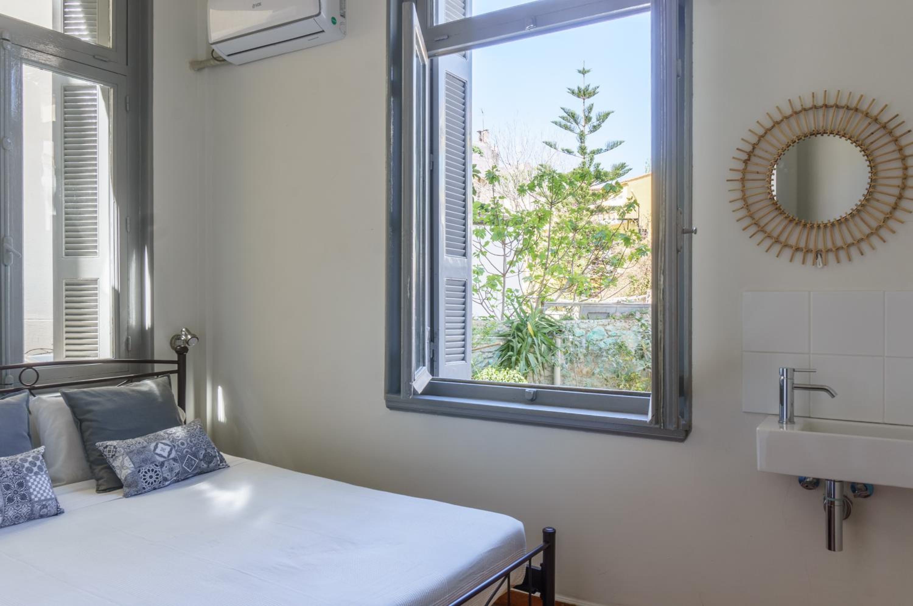 Dioskouros Hostel