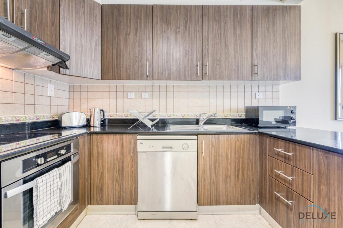 Elegant 2BR at Elite Residences Dubai Marina by Deluxe Holiday Homes