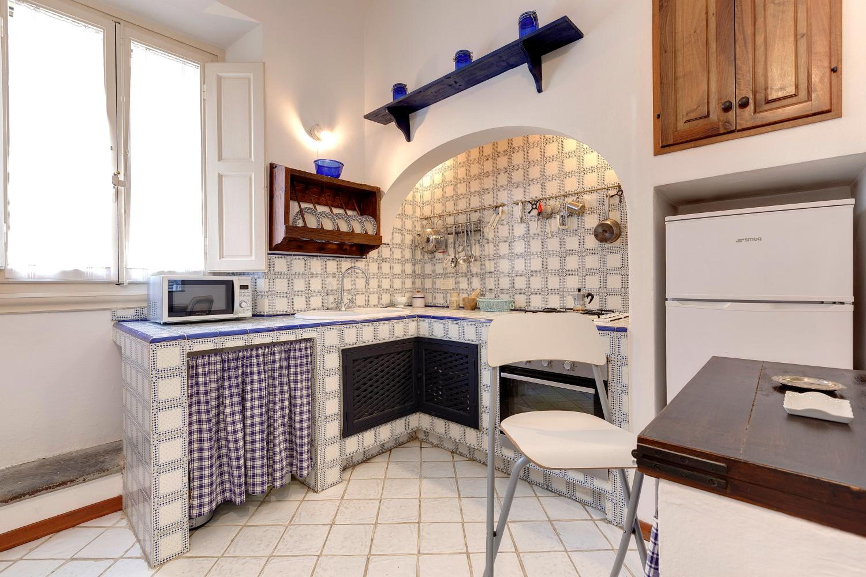 Geordie Apartment by Mamo Florence