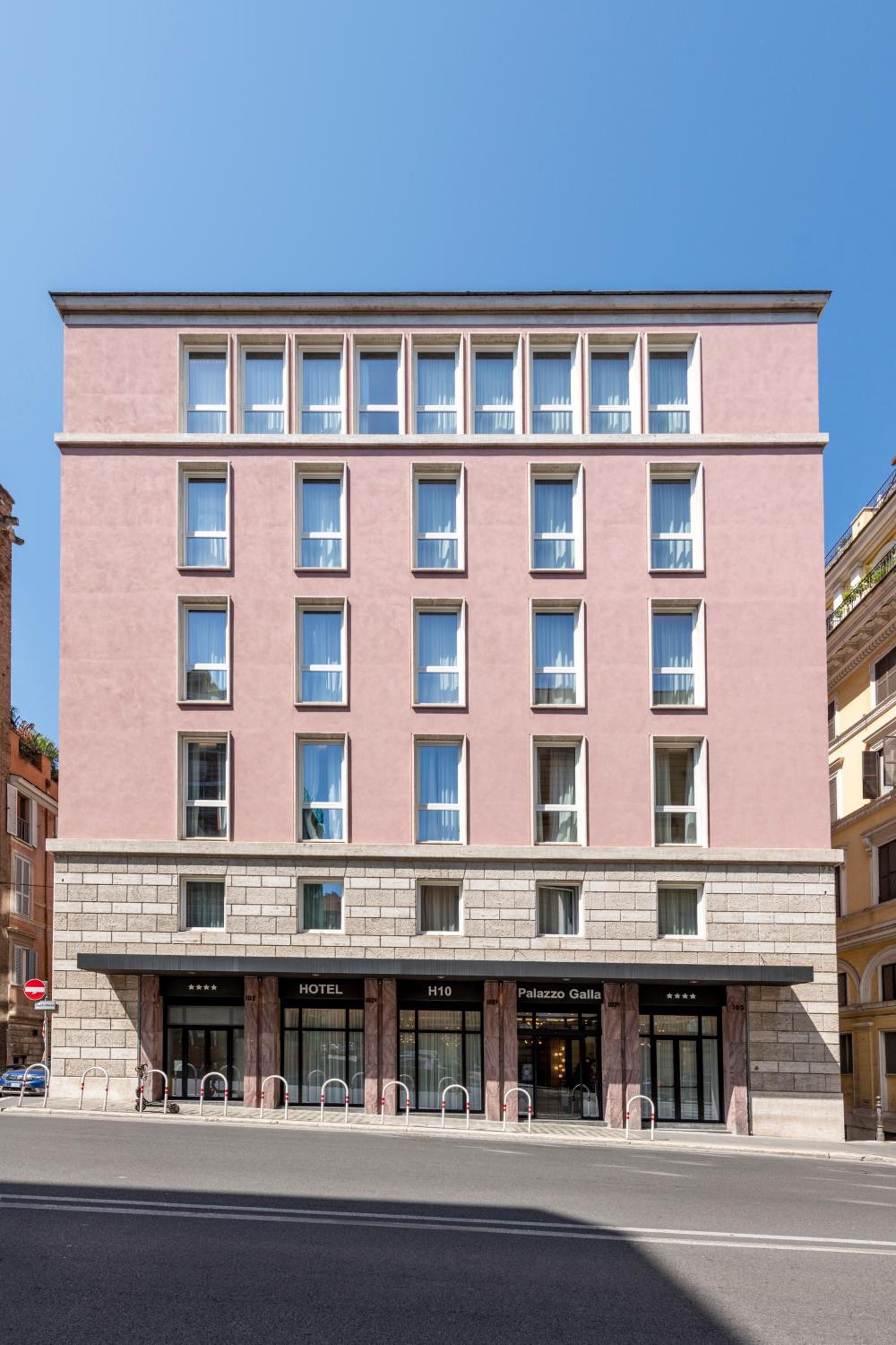 Hotel H10 Palazzo Galla - Image 1