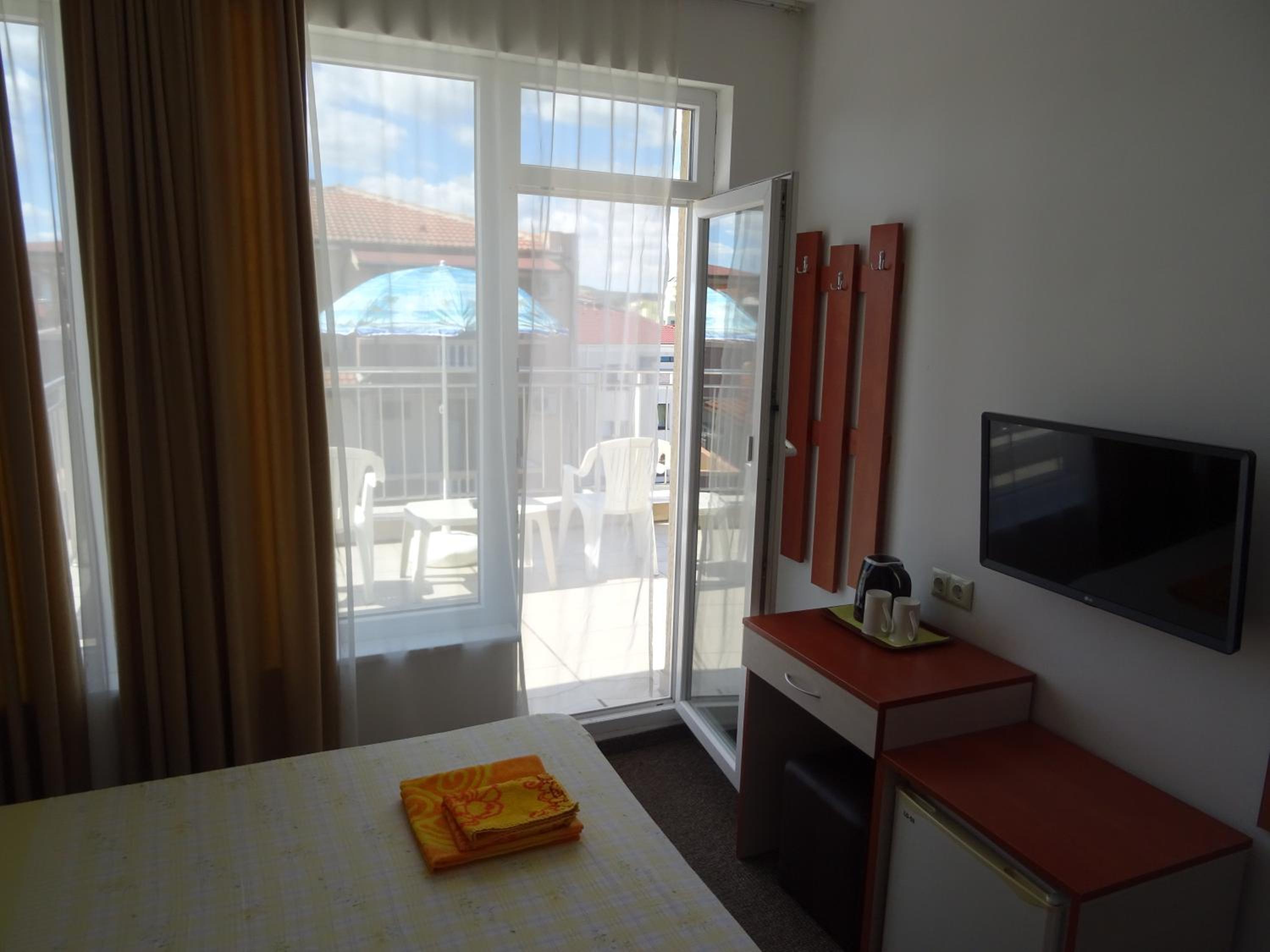 Dobrevi Guest House