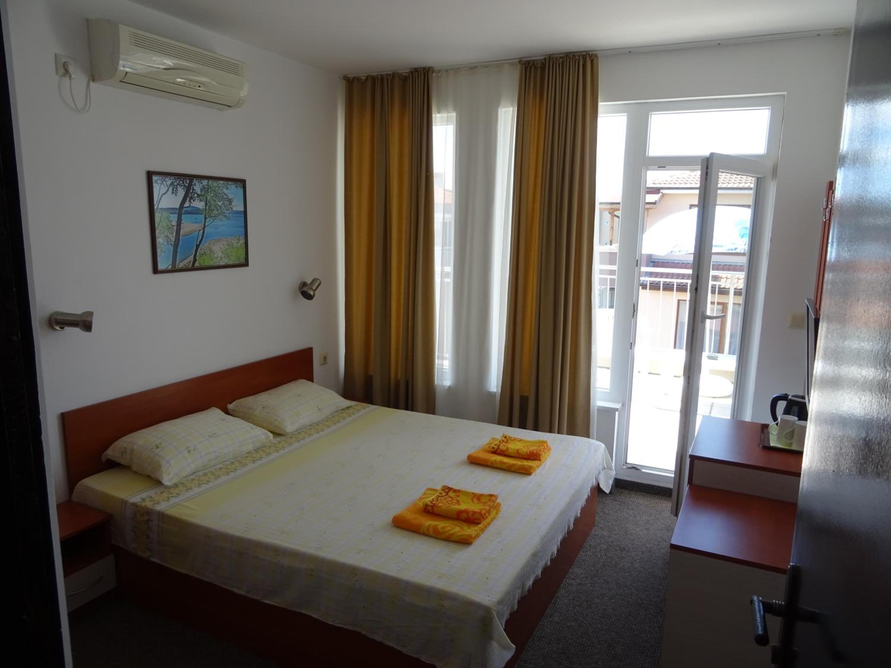 Dobrevi Guest House