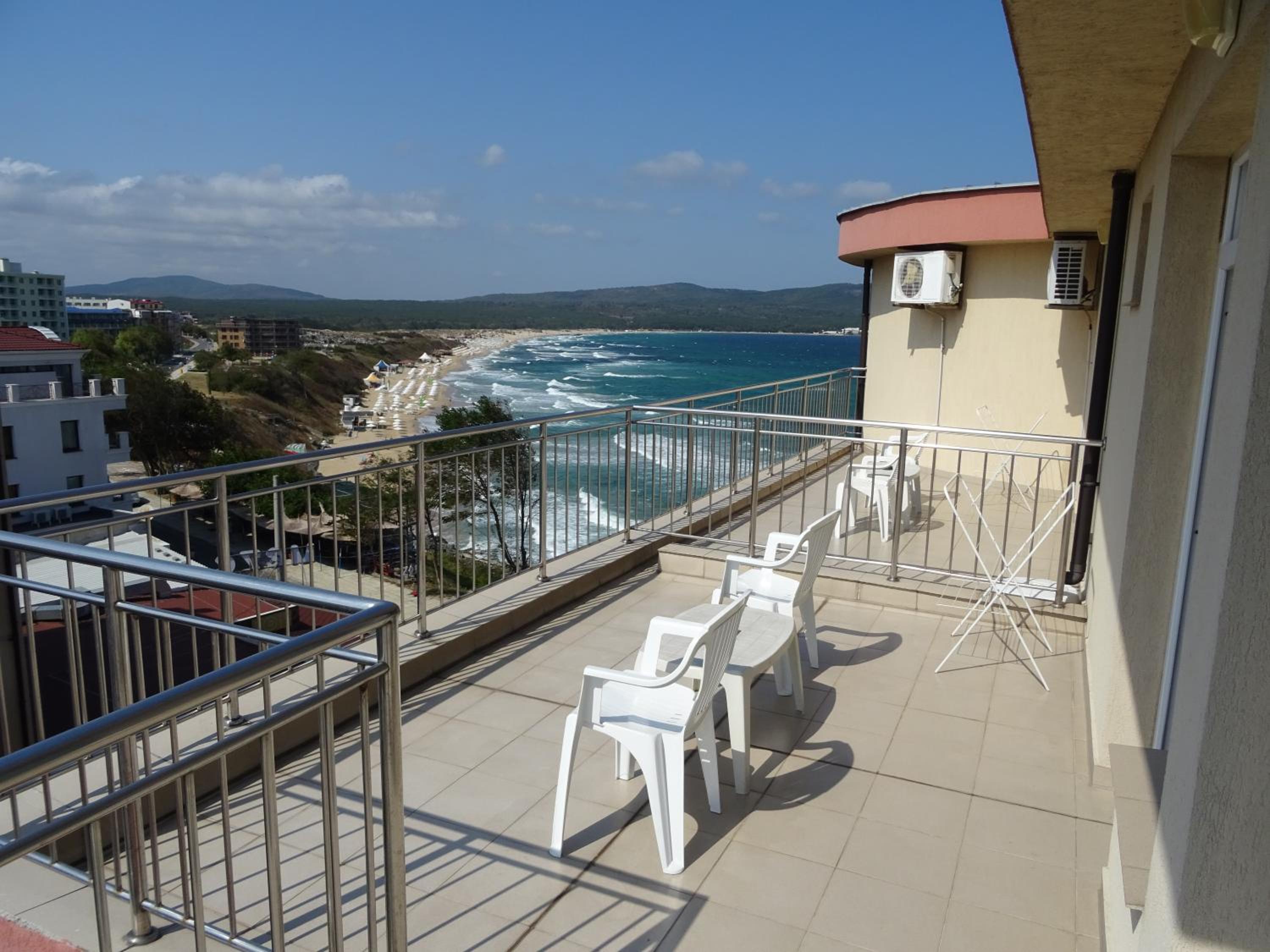 Dobrevi Guest House