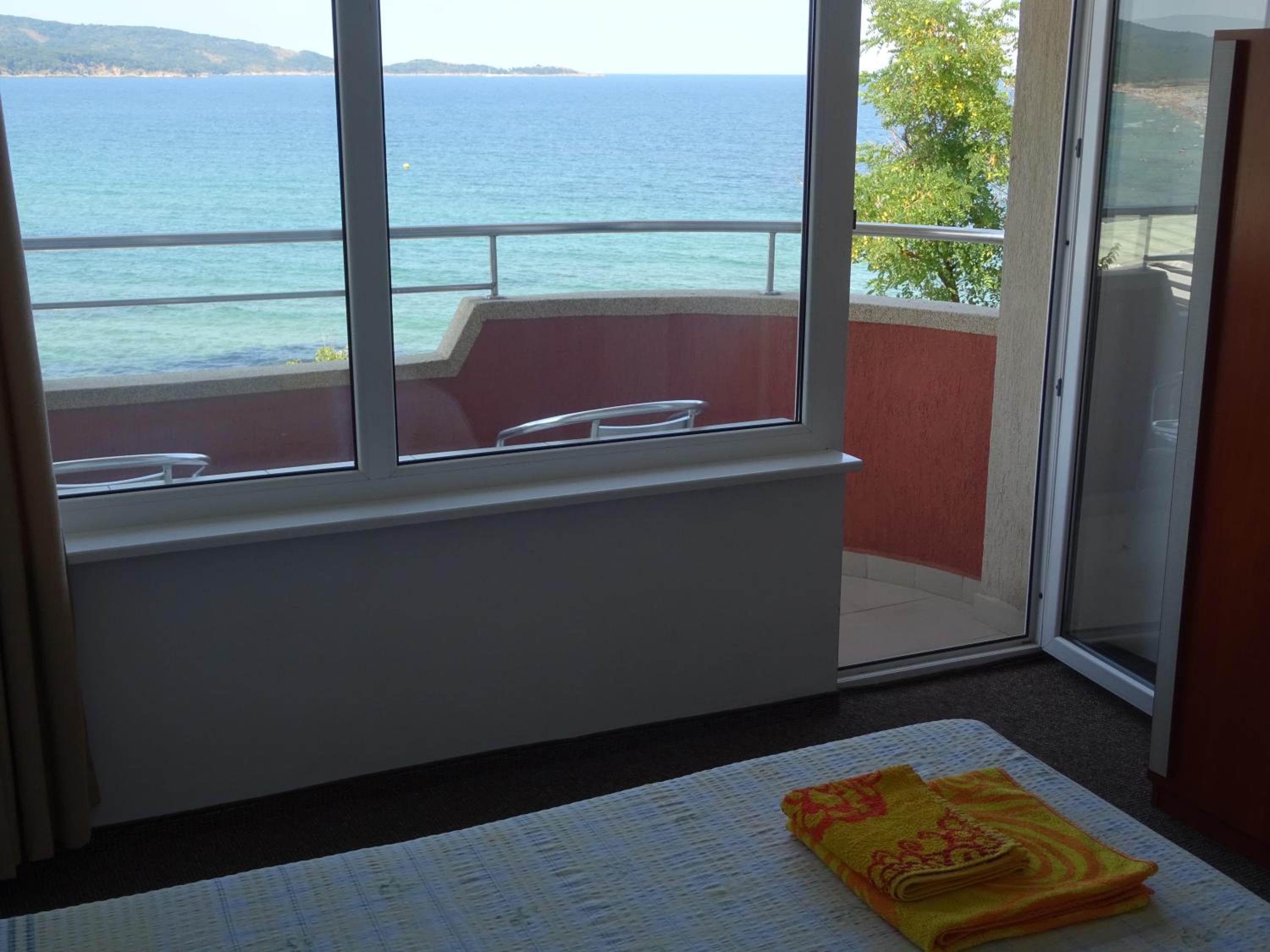 Dobrevi Guest House