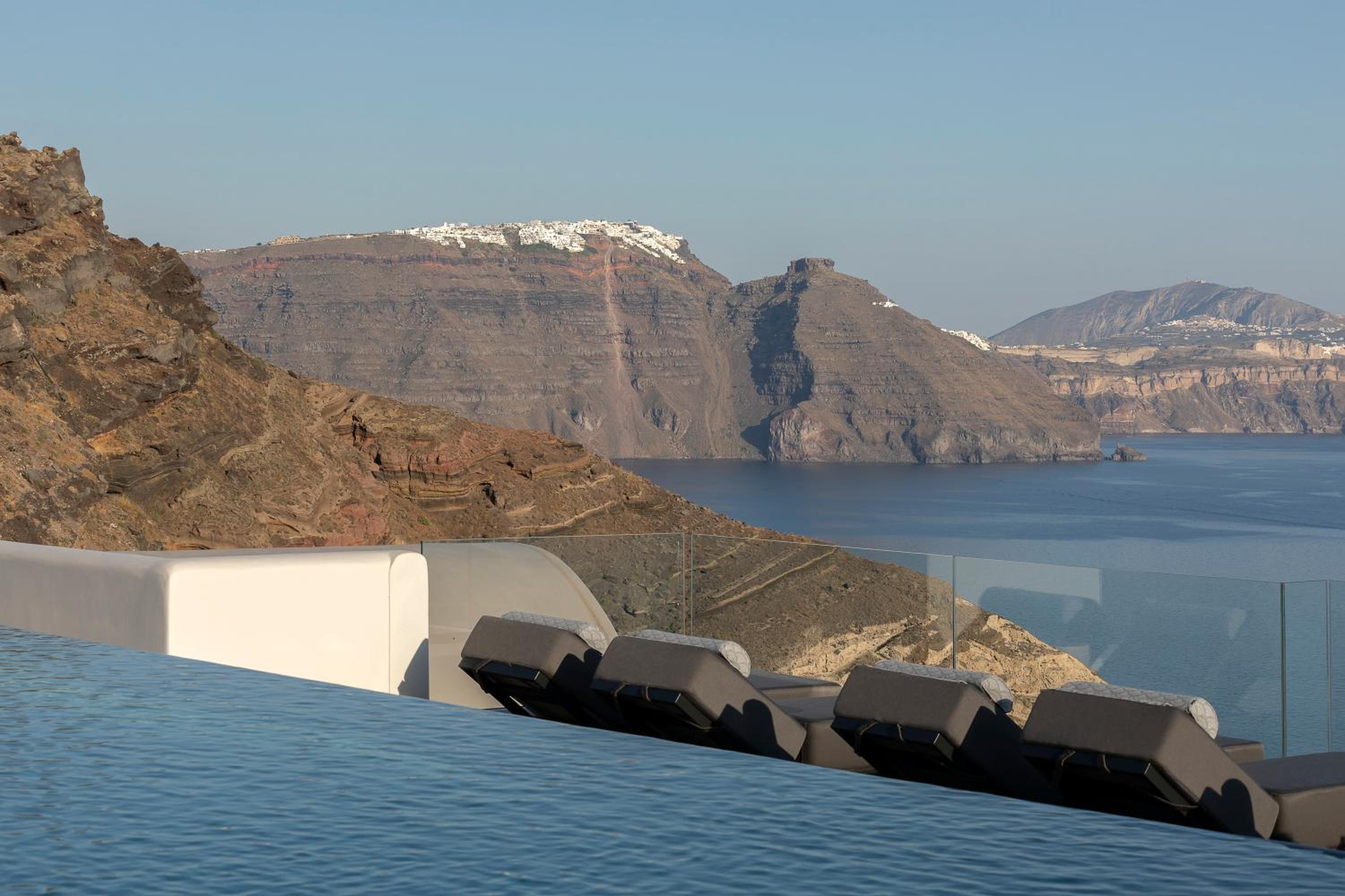 Hom Santorini photo 2
