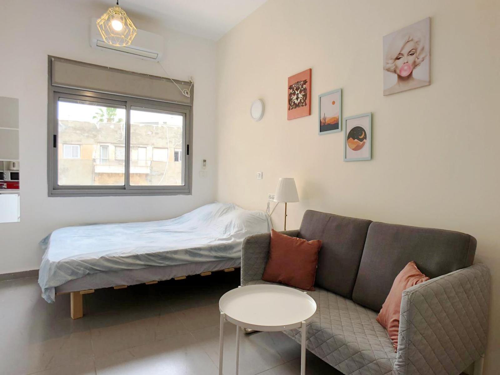 Lev Florentin Apartments