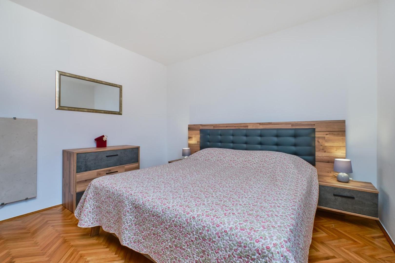 Apartments Katarina with Sea View and Private Boat Berth, Mali Lošinj view 4