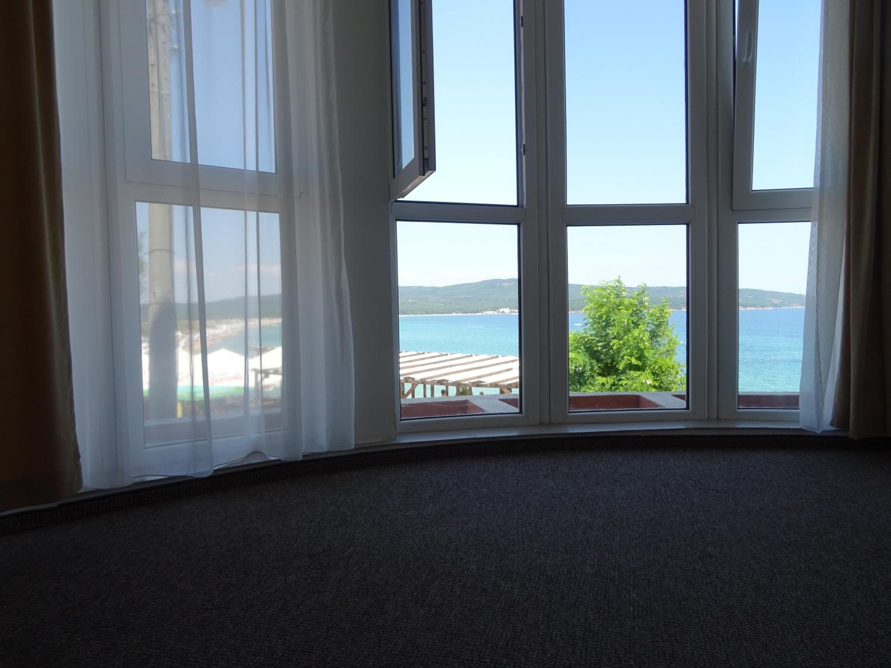 Dobrevi Guest House