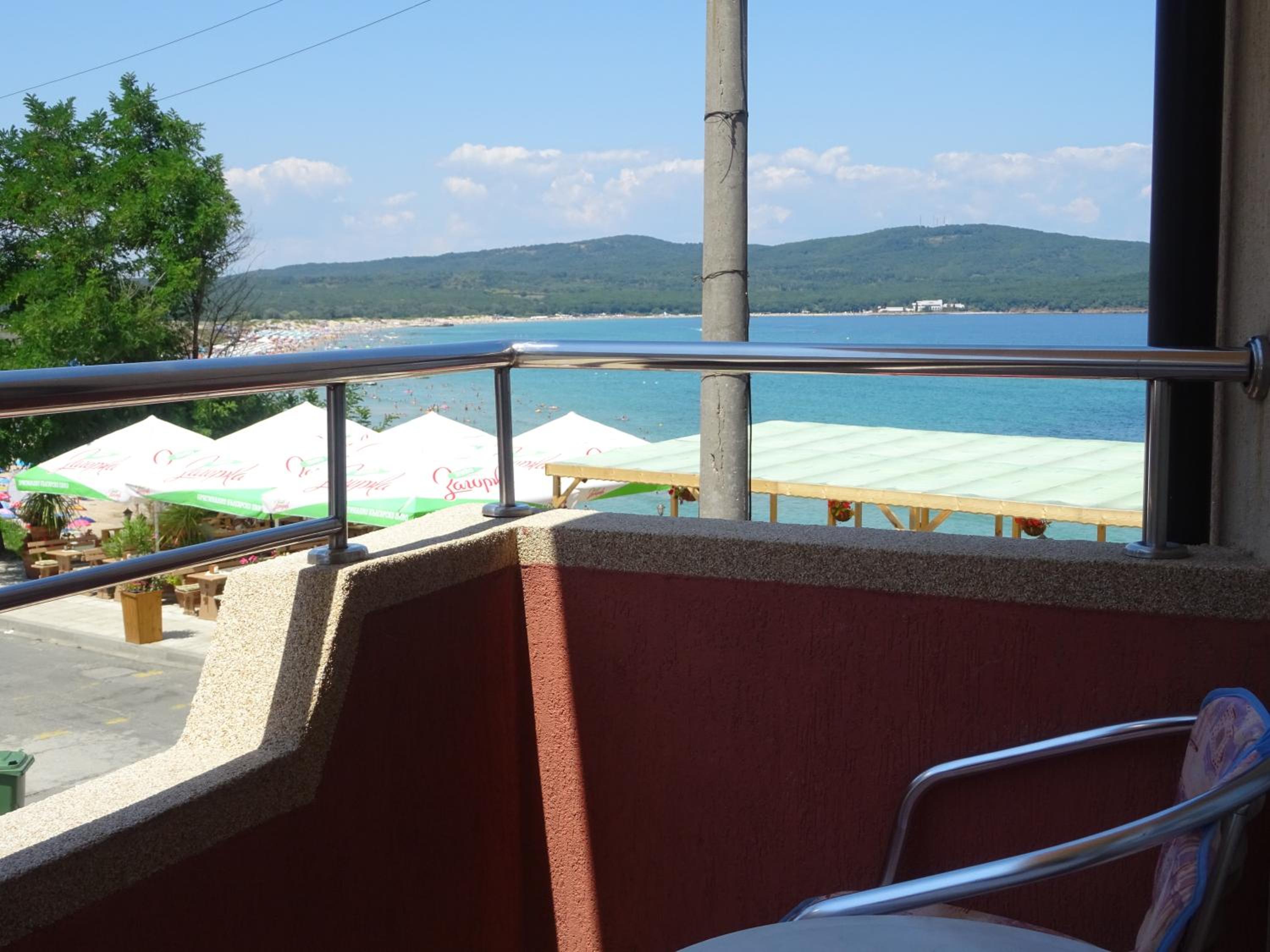 Dobrevi Guest House