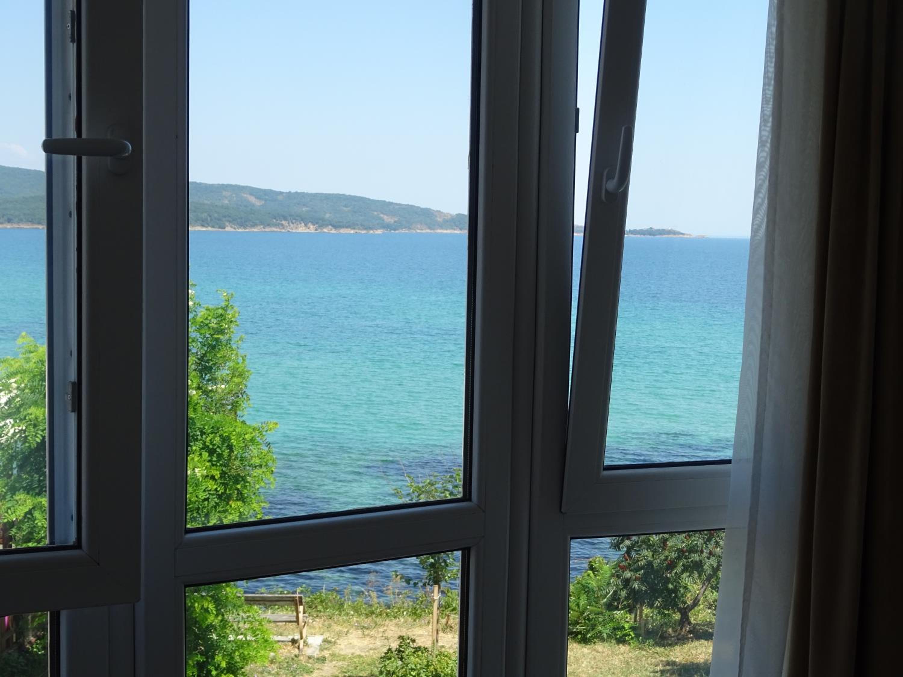 Dobrevi Guest House
