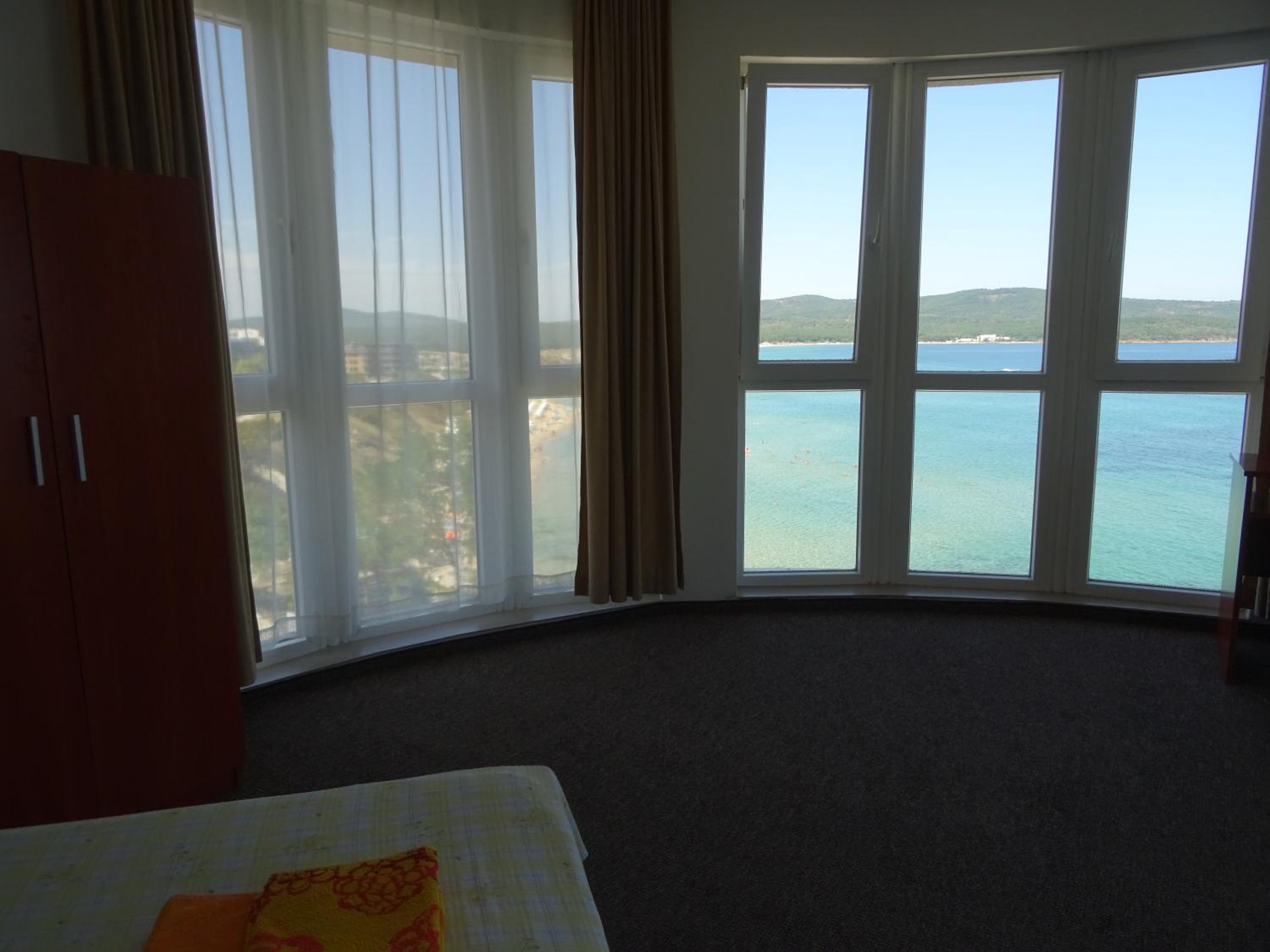 Dobrevi Guest House