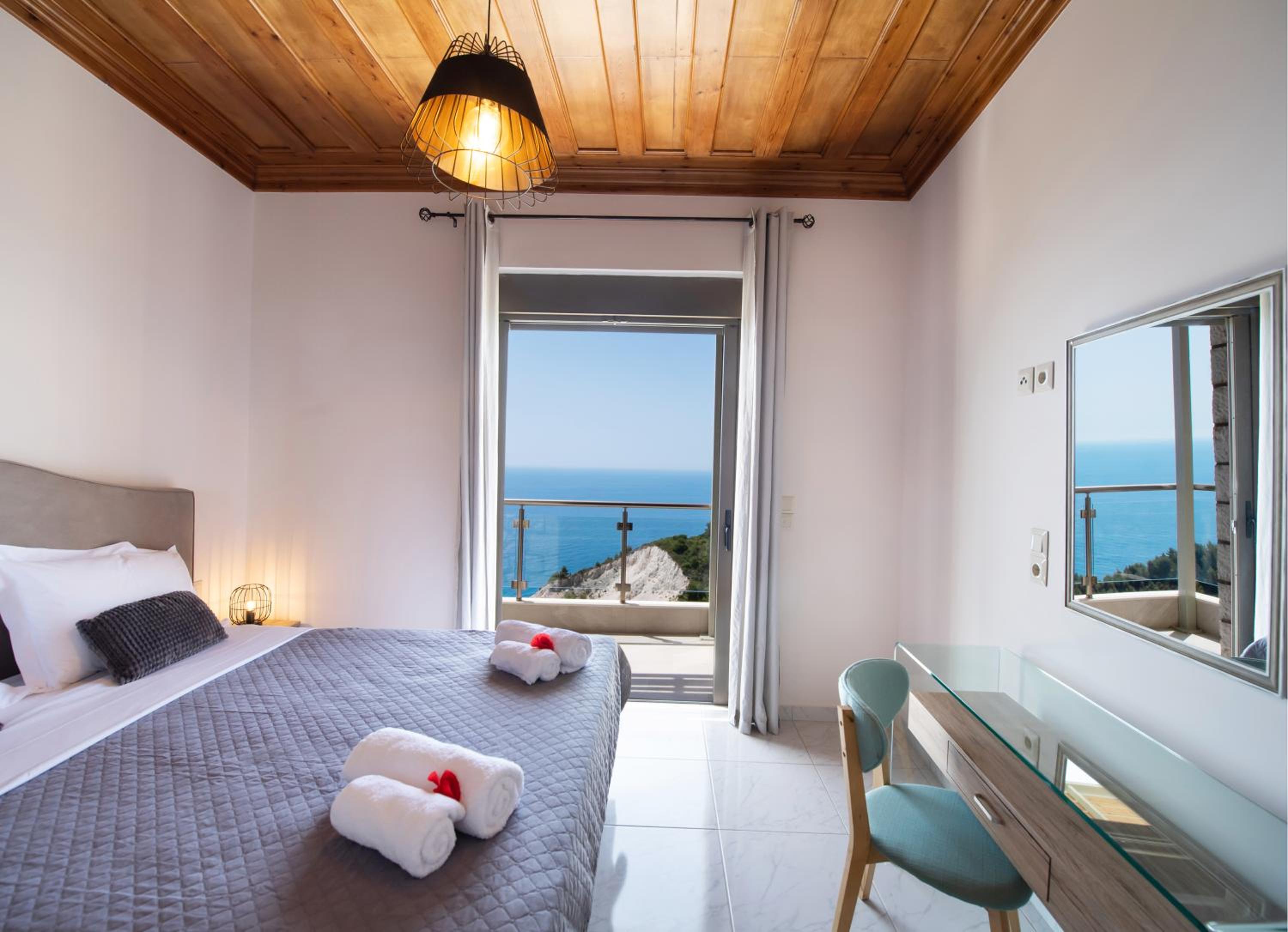 MELIKIRON LUXURY APARTMENTS view 3