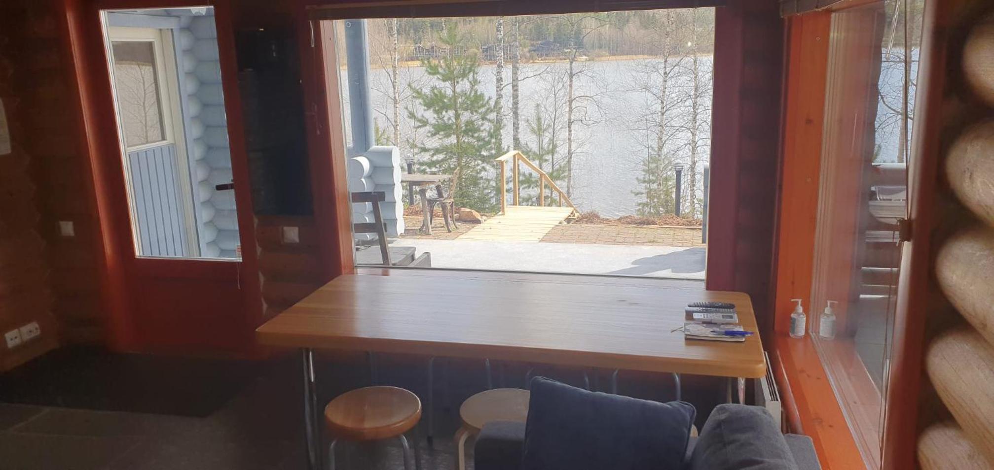 Järvenrantamökki Himoksella poreammeella view 3