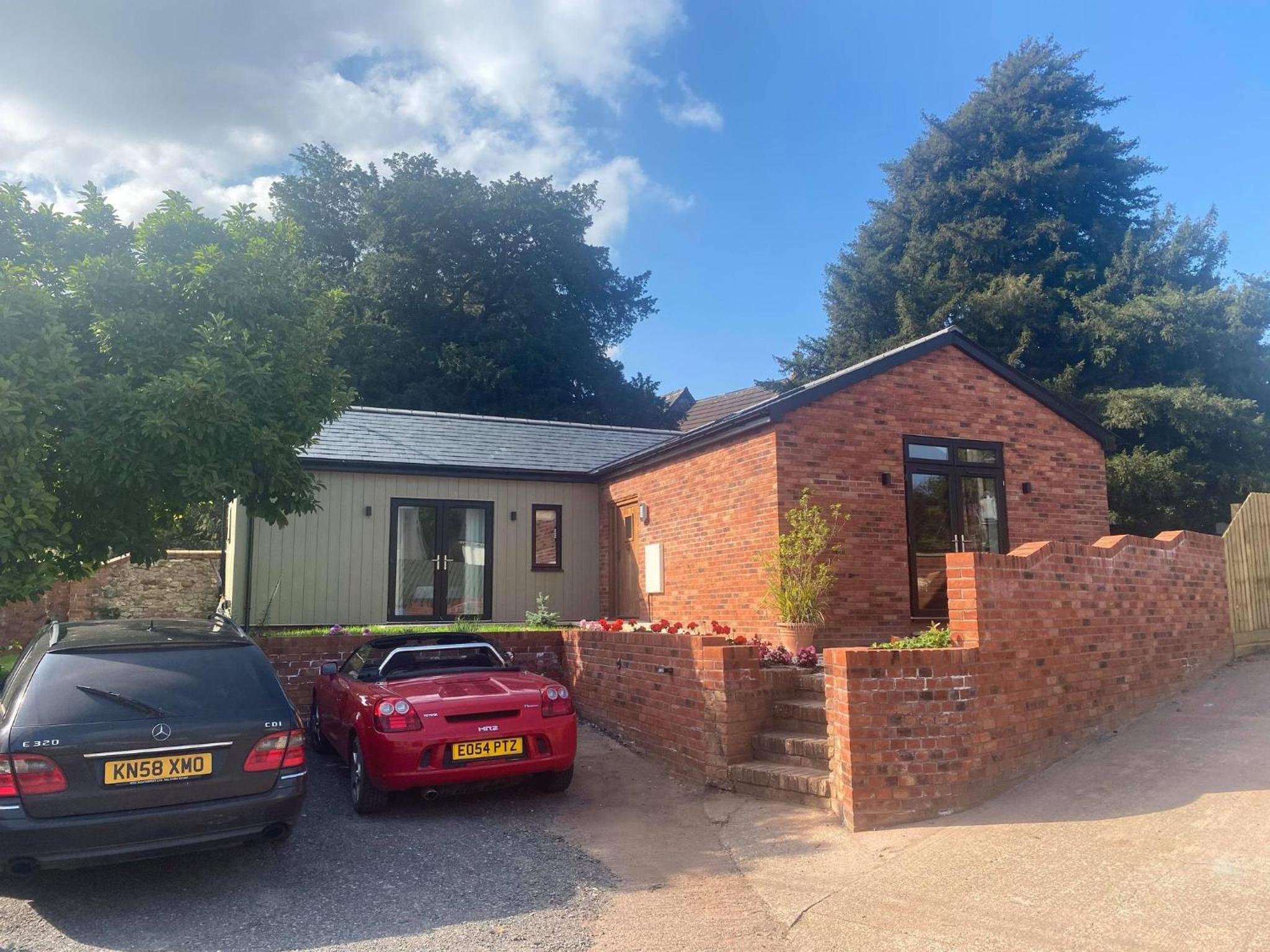 Delightful detached Cottage in Village Centre view 4
