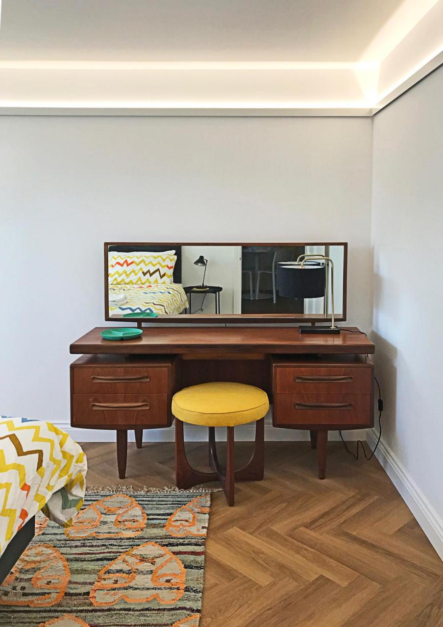 Ilfracombe Townhouse: restored historic home view 5