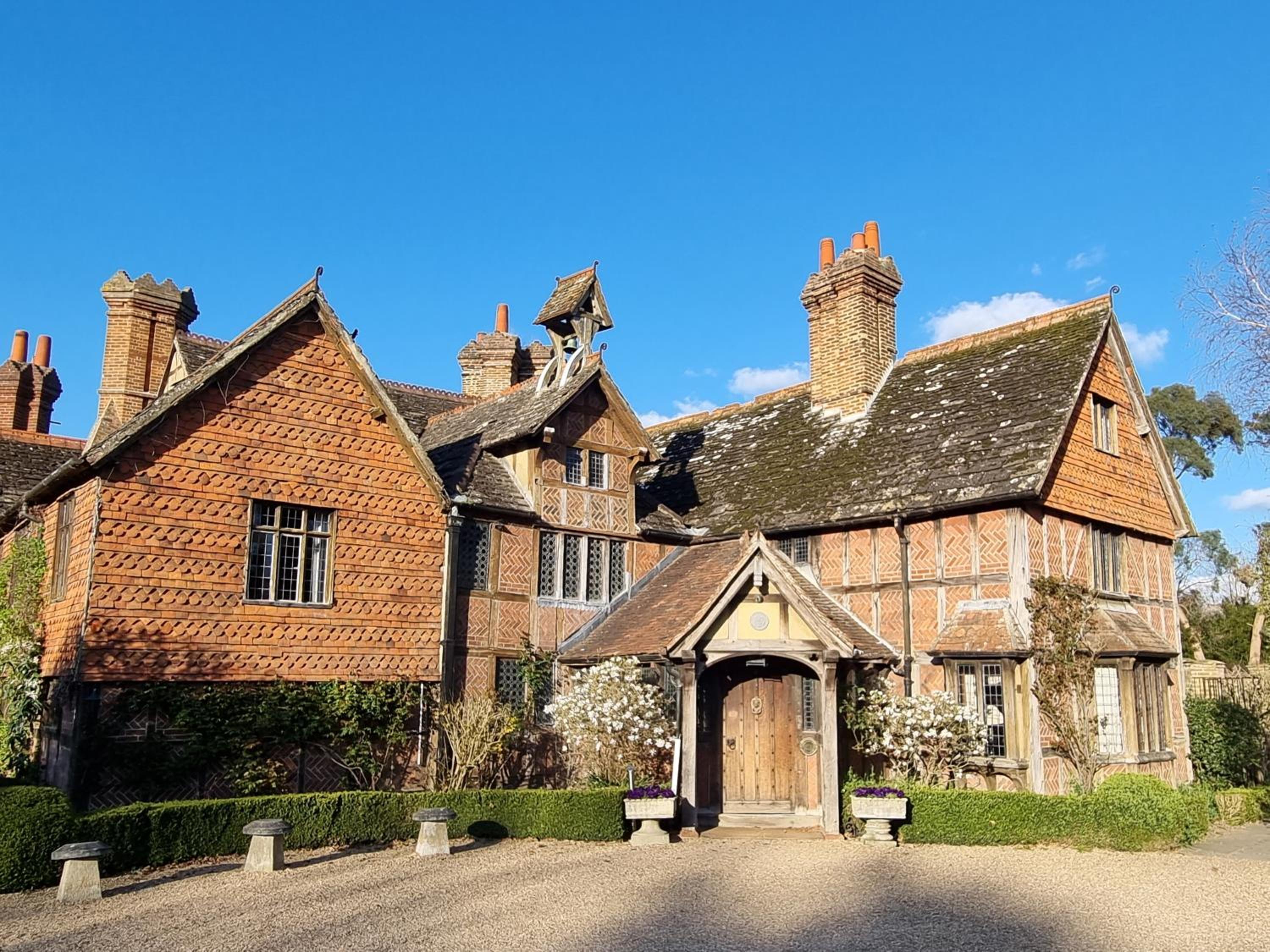 Horley Vacations - Langshott Manor - Luxury Hotel Gatwick - Property Image 1