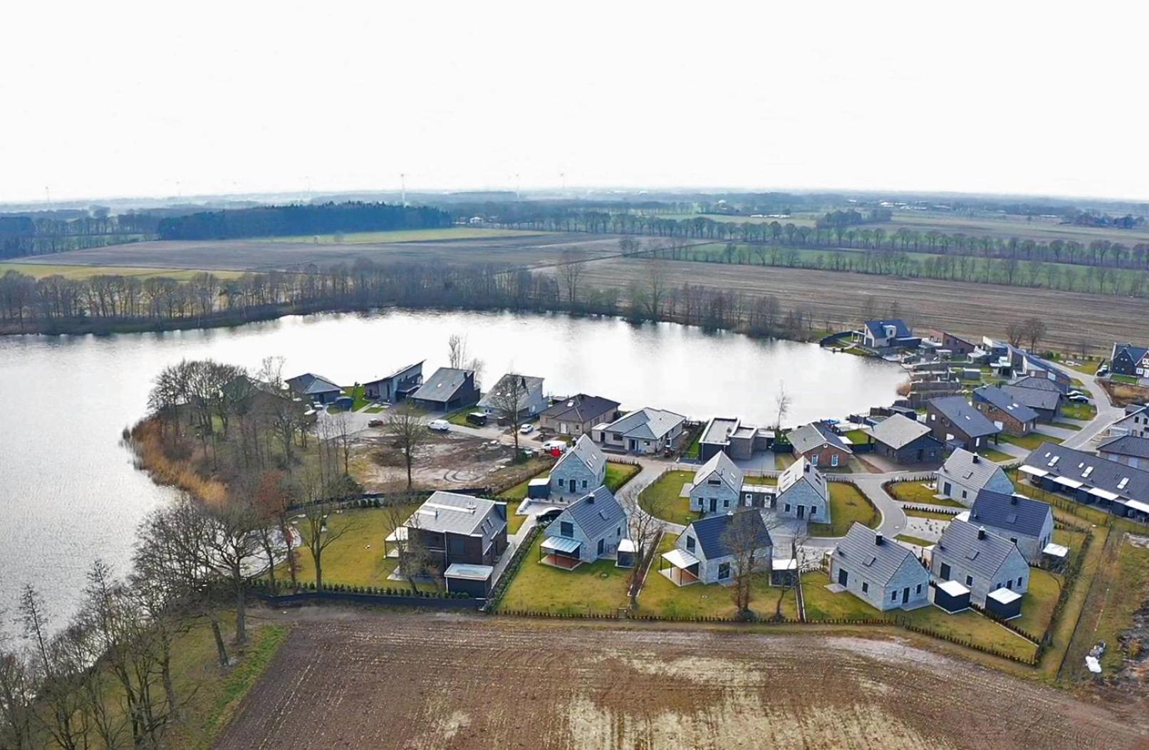 Haus am See mit Sauna und Kamin