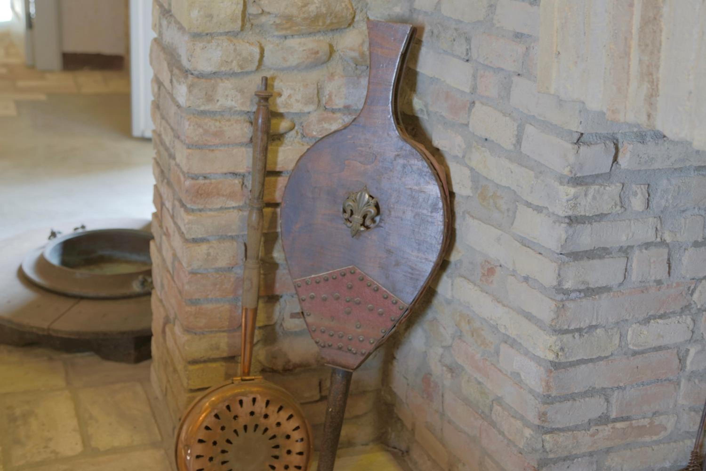Palazzo Antico nella piazza di Montepagano, photo 38