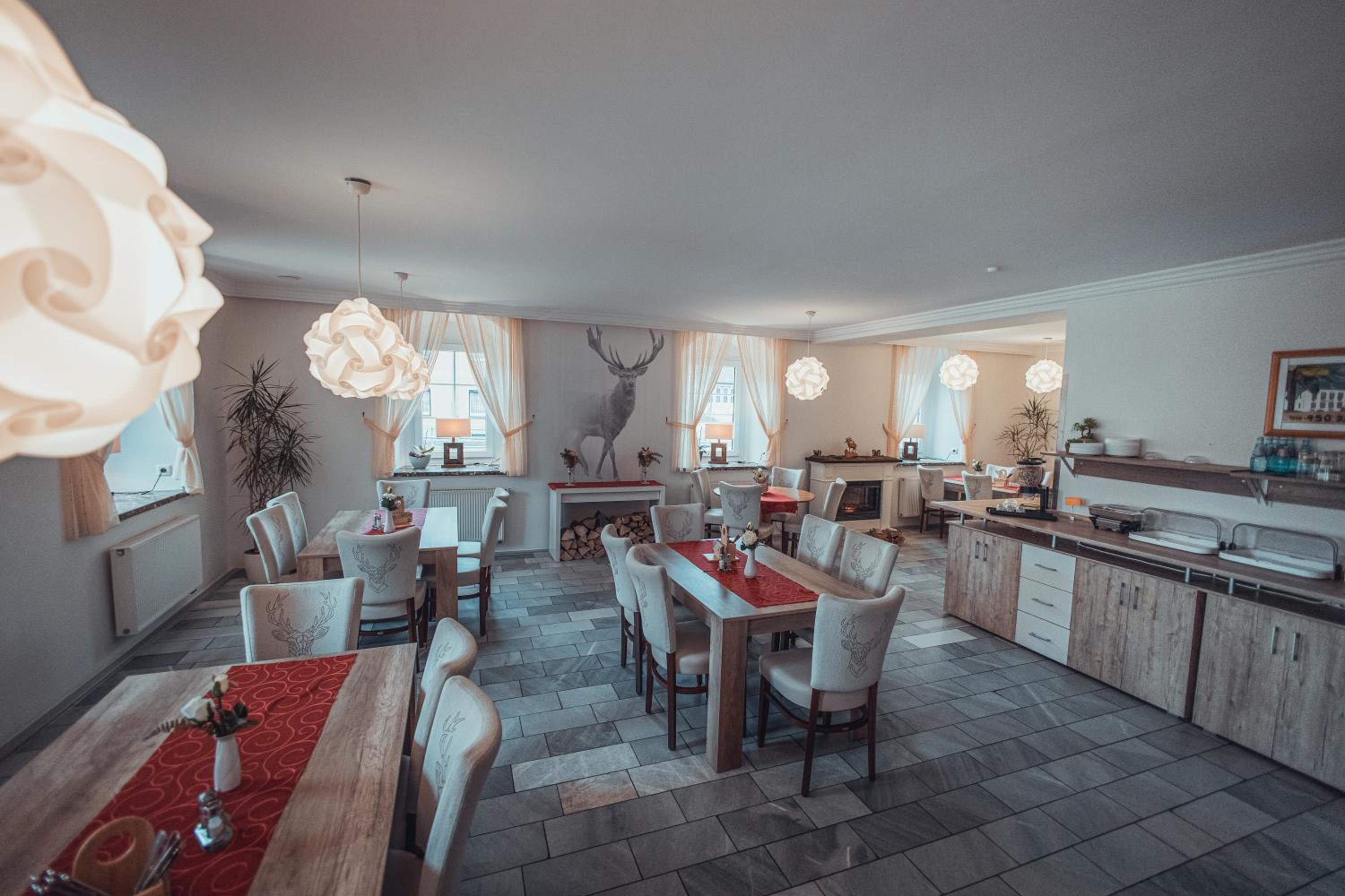 Gasthof und Hotel Roter Hirsch - Property Image 20