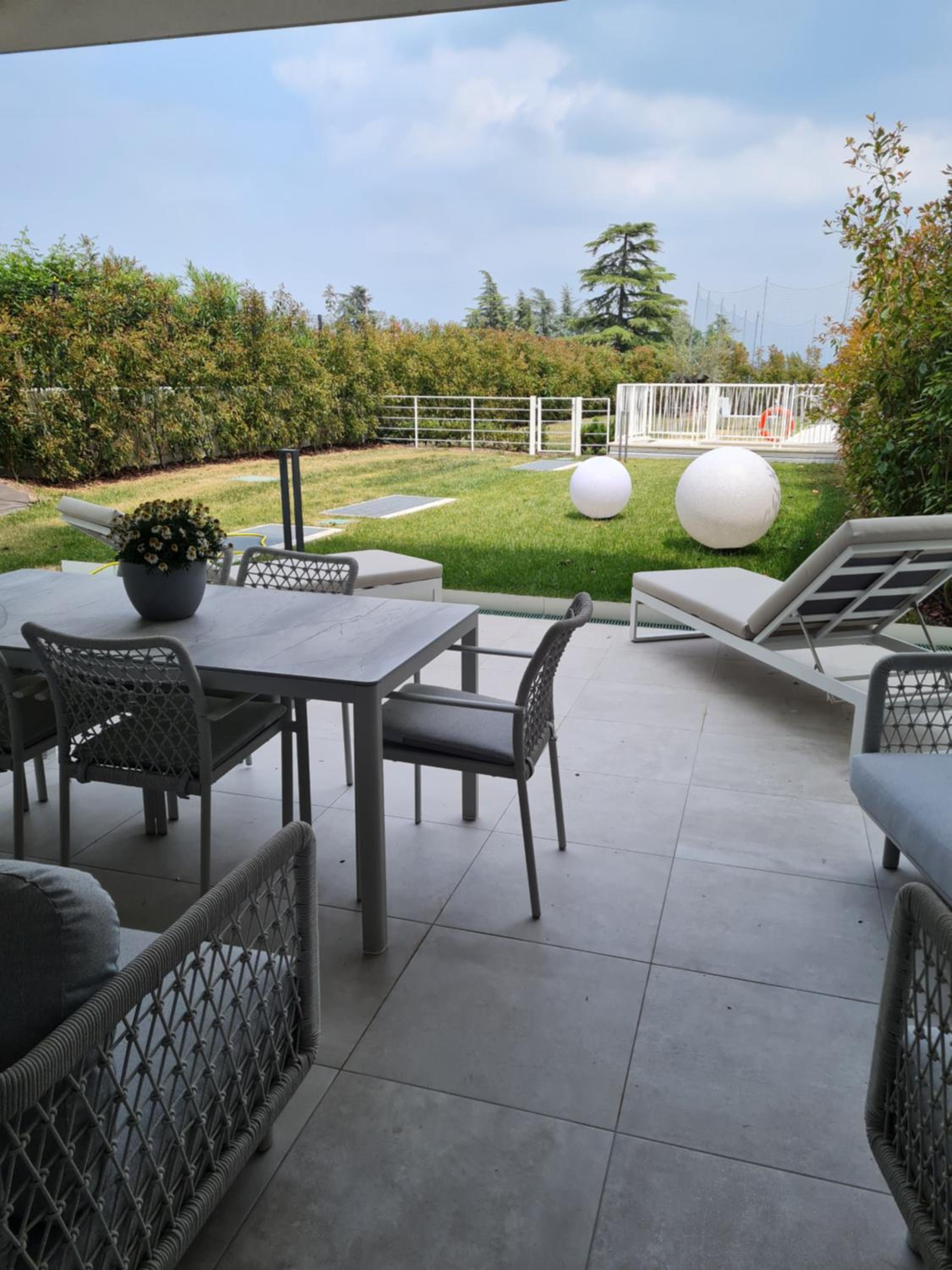 SOLE DI DIANA LUXURY Apartments view 3