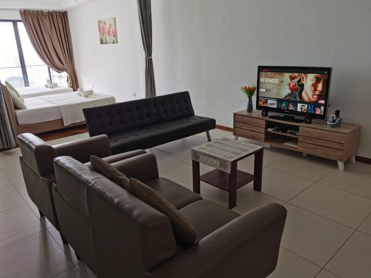 Landmark Stunning High Floor Coast View Studio #Netflix #Fast Wifi photo 5
