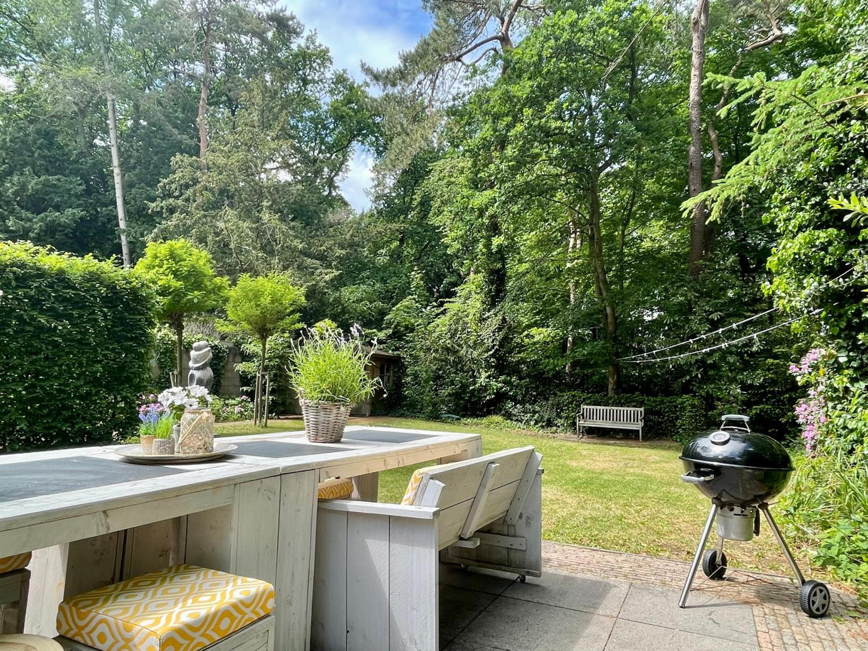 Exclusive villa AMS area
