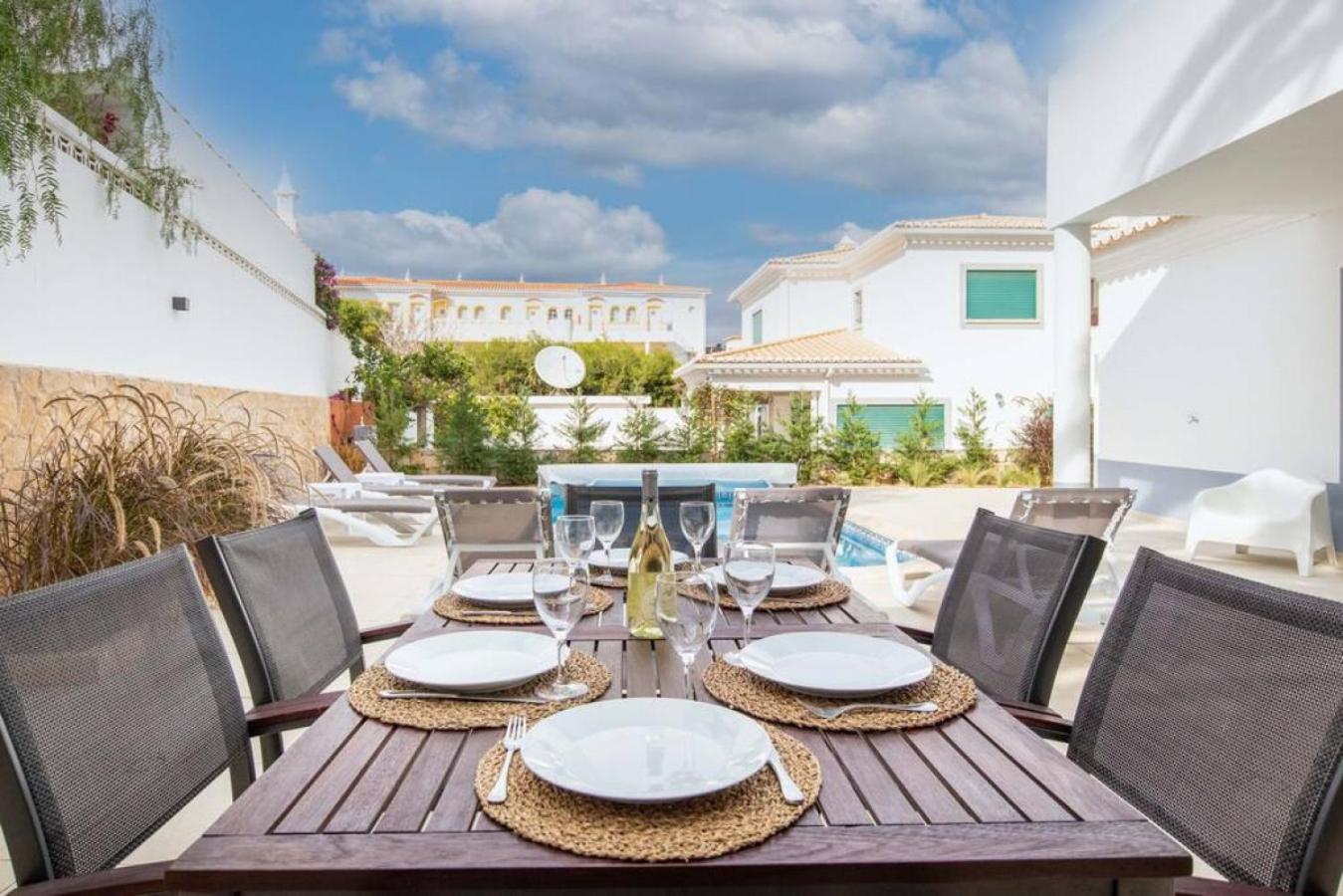 Villa Estrella - Praia da Luz view 3