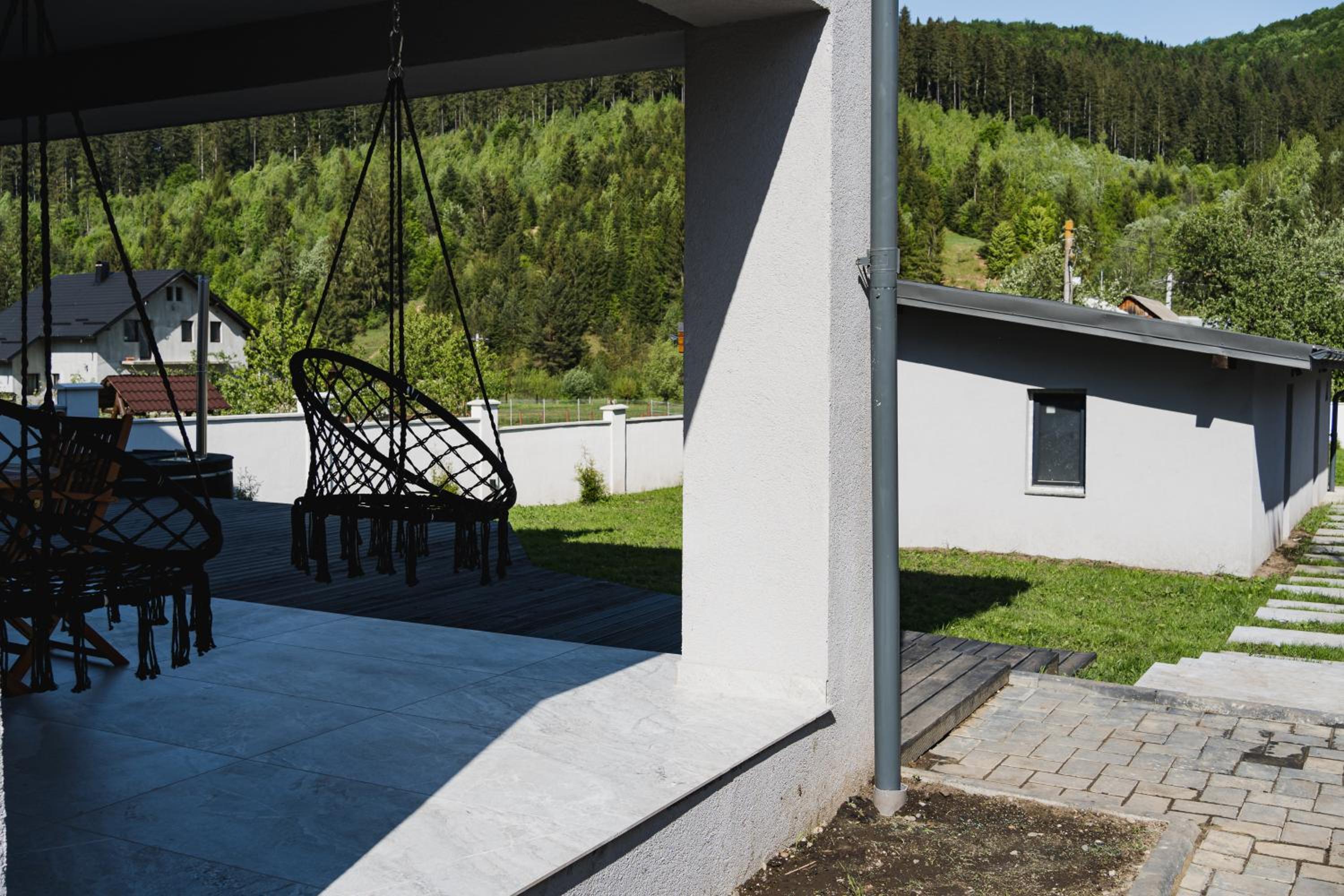 Voronet Noir Chalet view 4