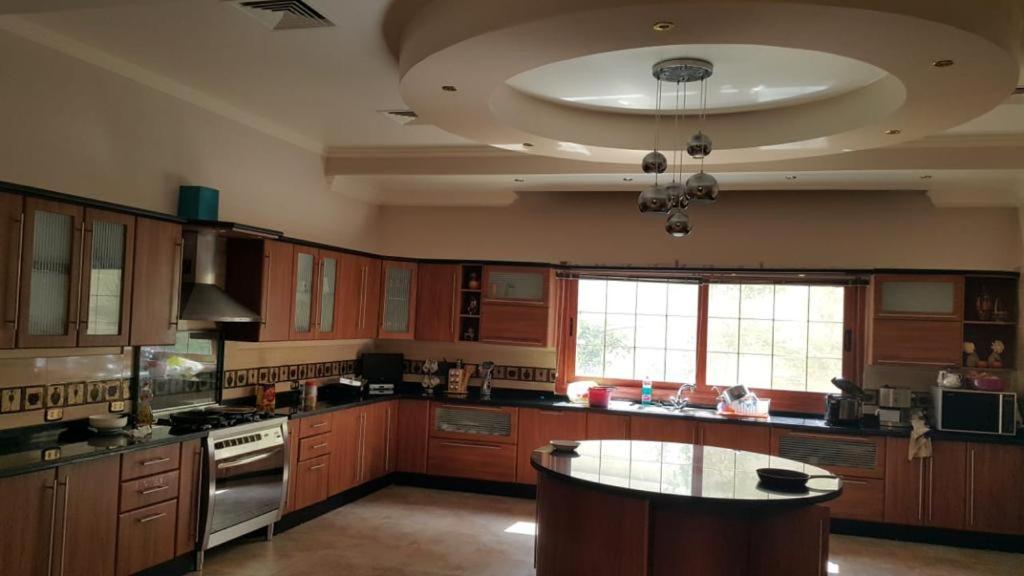 Super luxurious villa with large landscape areas