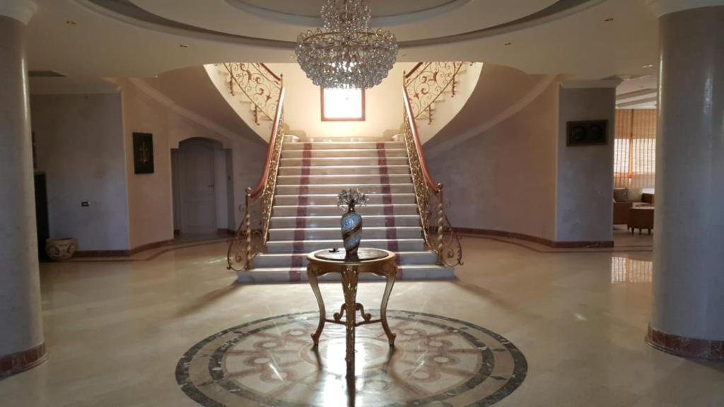 Super luxurious villa with large landscape areas