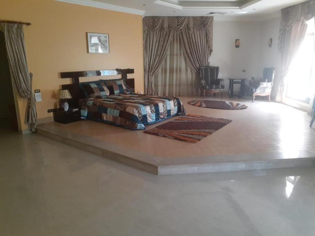 Super luxurious villa with large landscape areas