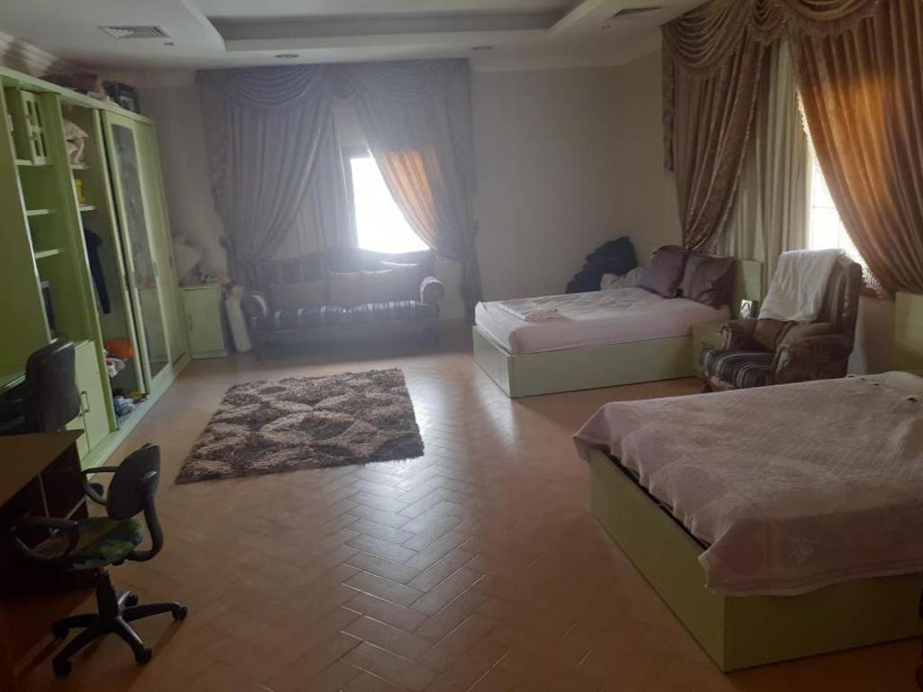 Super luxurious villa with large landscape areas