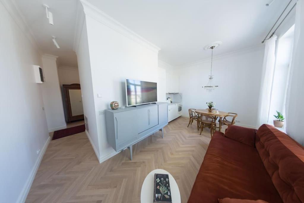 Old Town apartment next to Väike-Viik beach